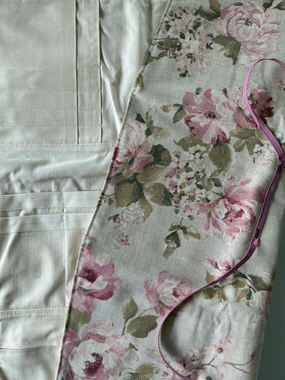 Strikke-Værktøjs-Etui - F.3 - Hør med blomstermotiv - Faste Rundpinde mm