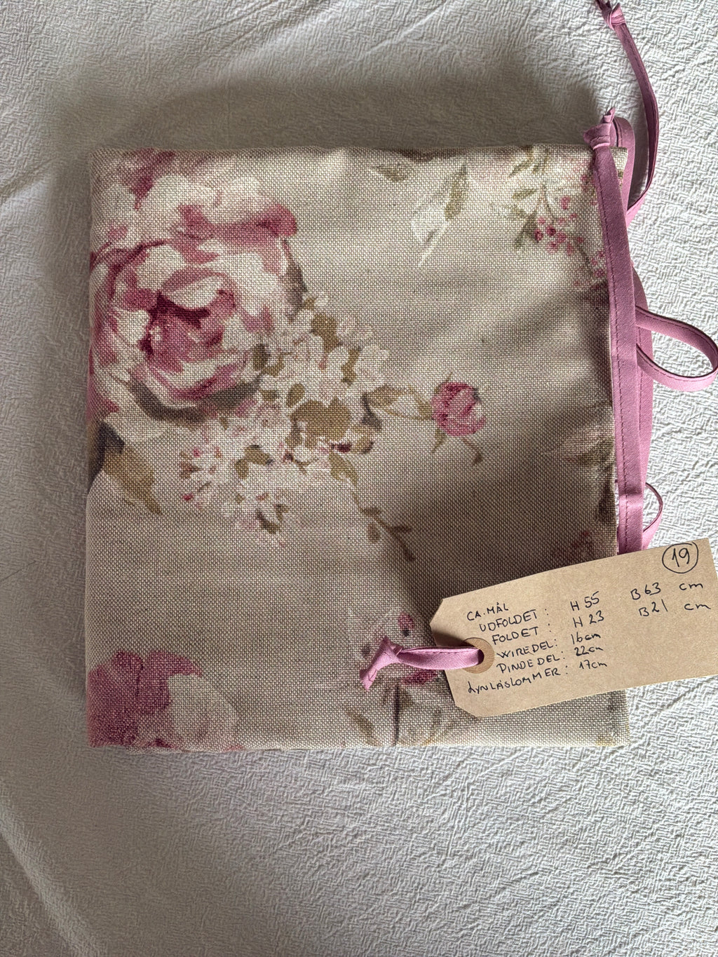 Strikke-Værktøjs-Etui - 19 - Hør med blomstermotiv