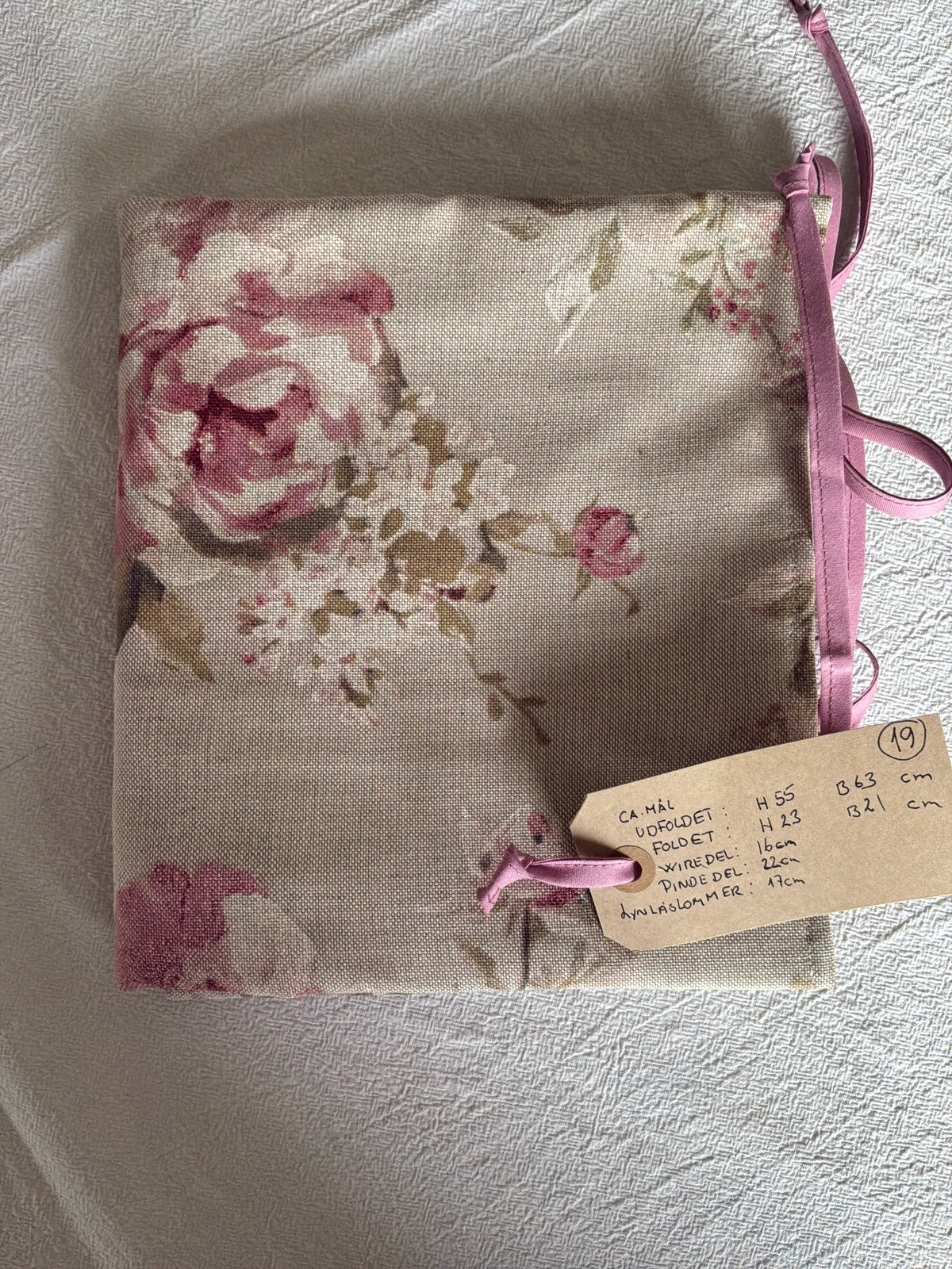 Strikke-Værktøjs-Etui - 19 - Hør med blomstermotiv