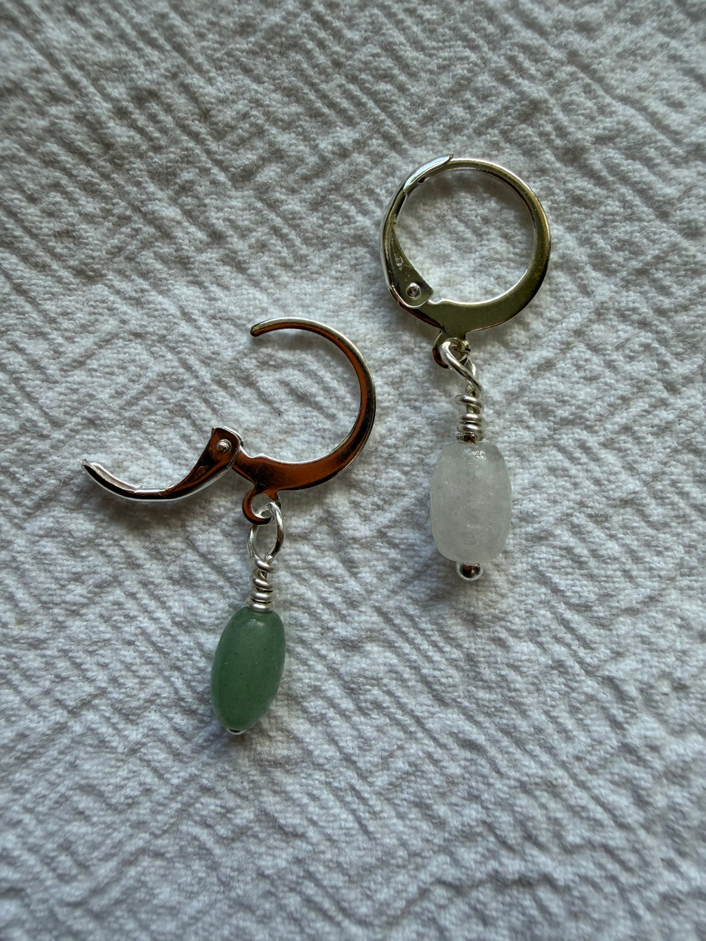 Maskemarkør - Åbenlukkelig markør - Hvid jade “tønde” 5x7mm (køb 4 og få den grønne med u/b)