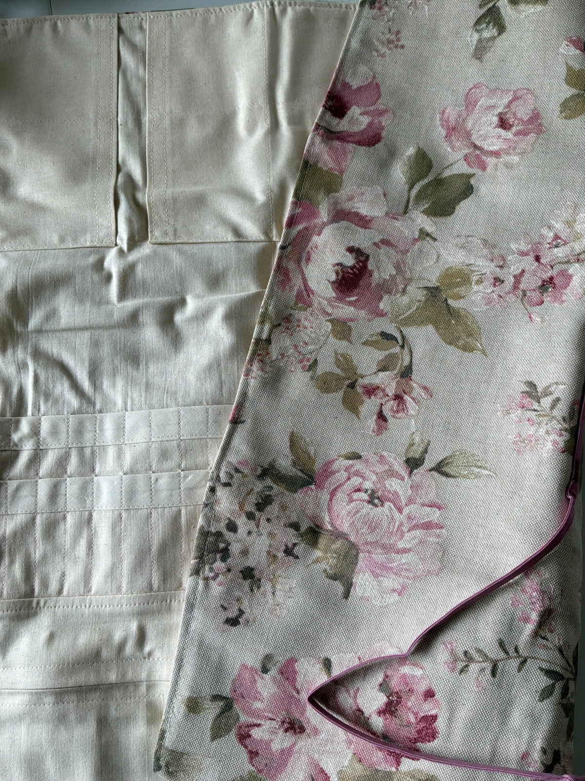 Strikke-Værktøjs-Etui - 19 - Hør med blomstermotiv