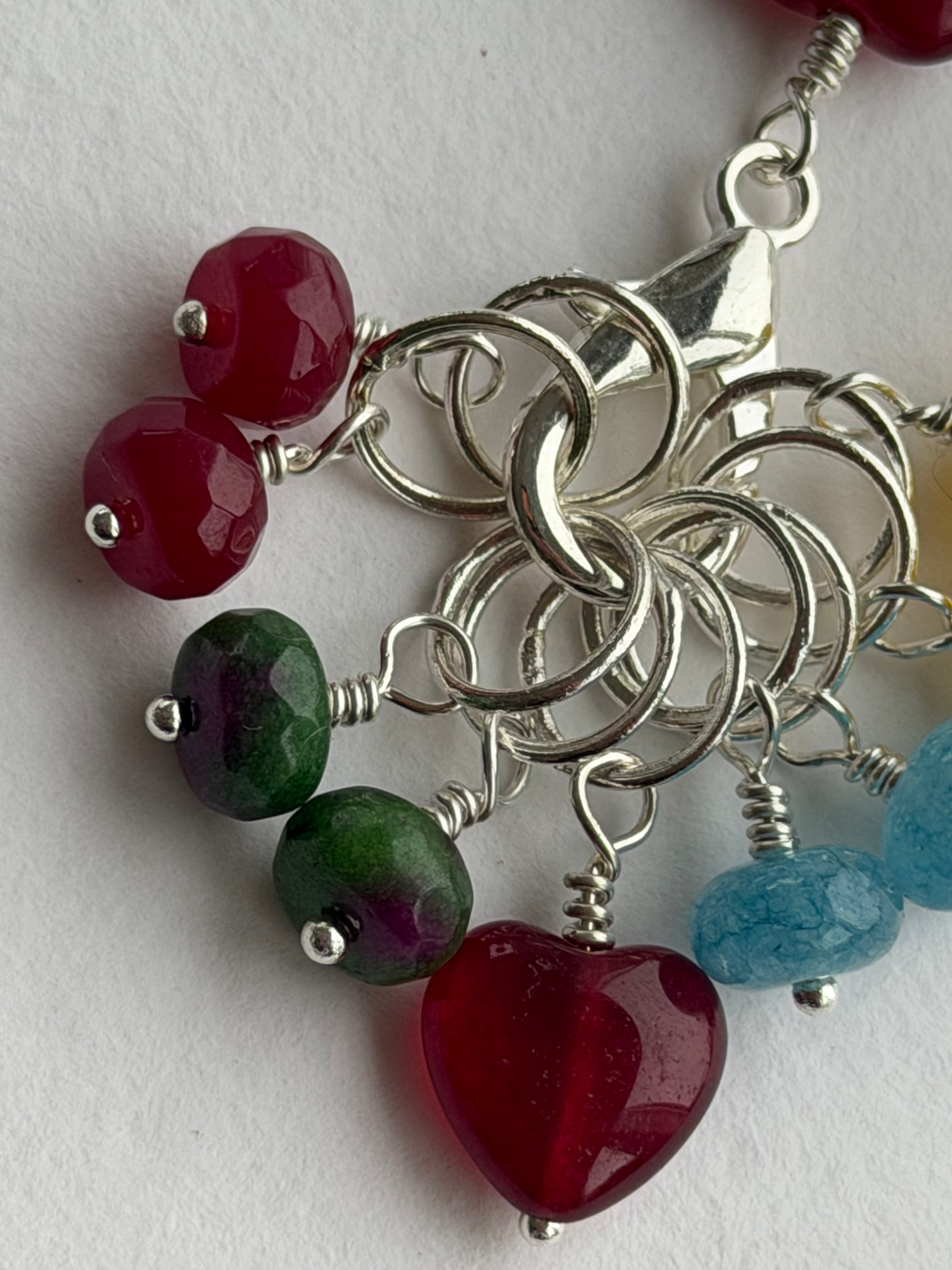 Maskemarkør sæt Rondeller - Rødt Hjerte forsølvet. Op til 7 mm. Akvamarin, Gul Jade, Granat og Smaragd