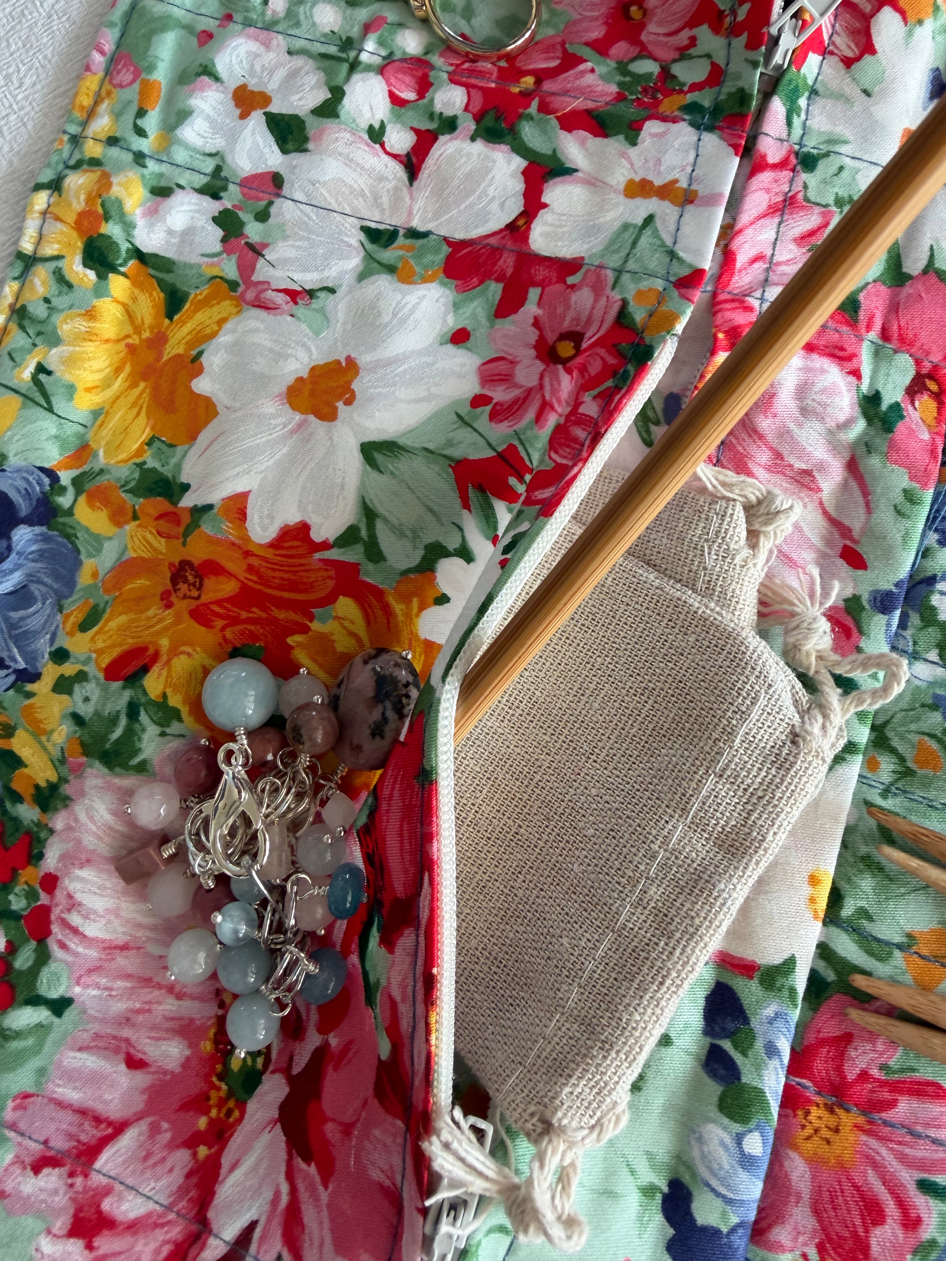 Strikke-Værktøjs-Etui 10. -Sommer Blomster