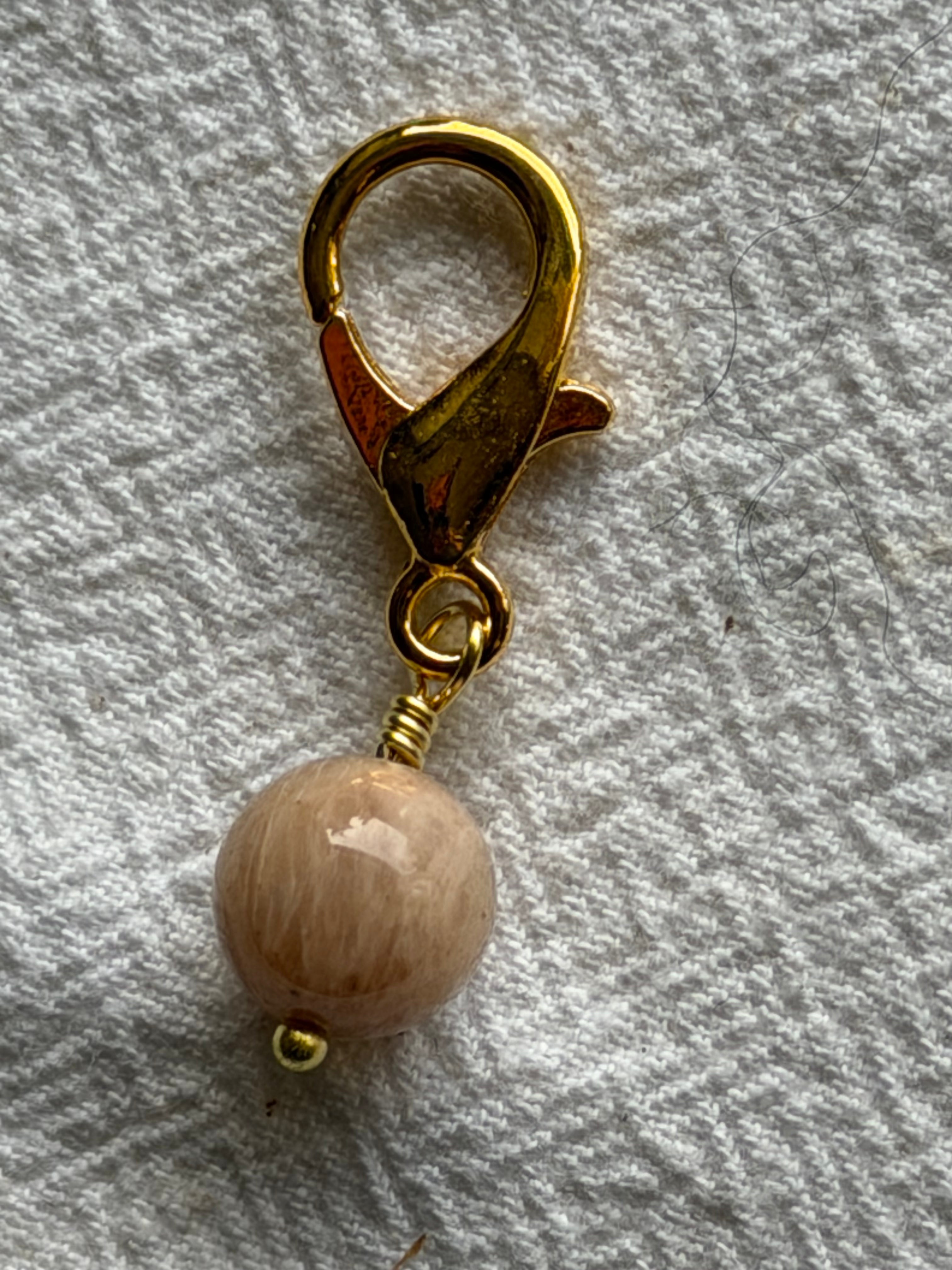 Raglan Markør sæt 2 forsølvet/forgyldt - Med 9 markører - de 8 som på billedet, den 9. Vælger du selv - Du vælger ringestørrelse - Du vælger med holder 229.- / uden holder 199.-