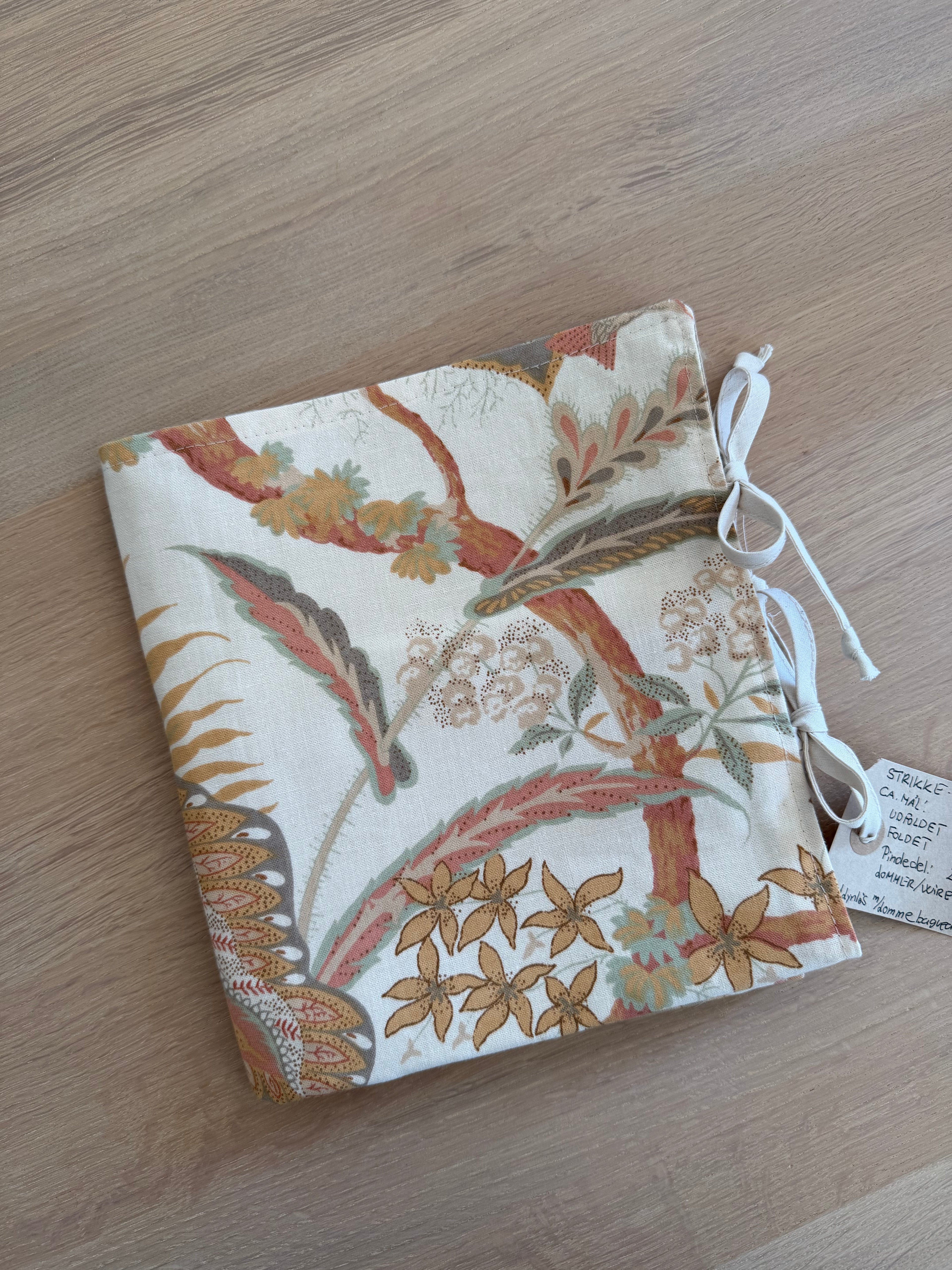 Strikke-Værktøjs-Etui 30. Gyldne fugle