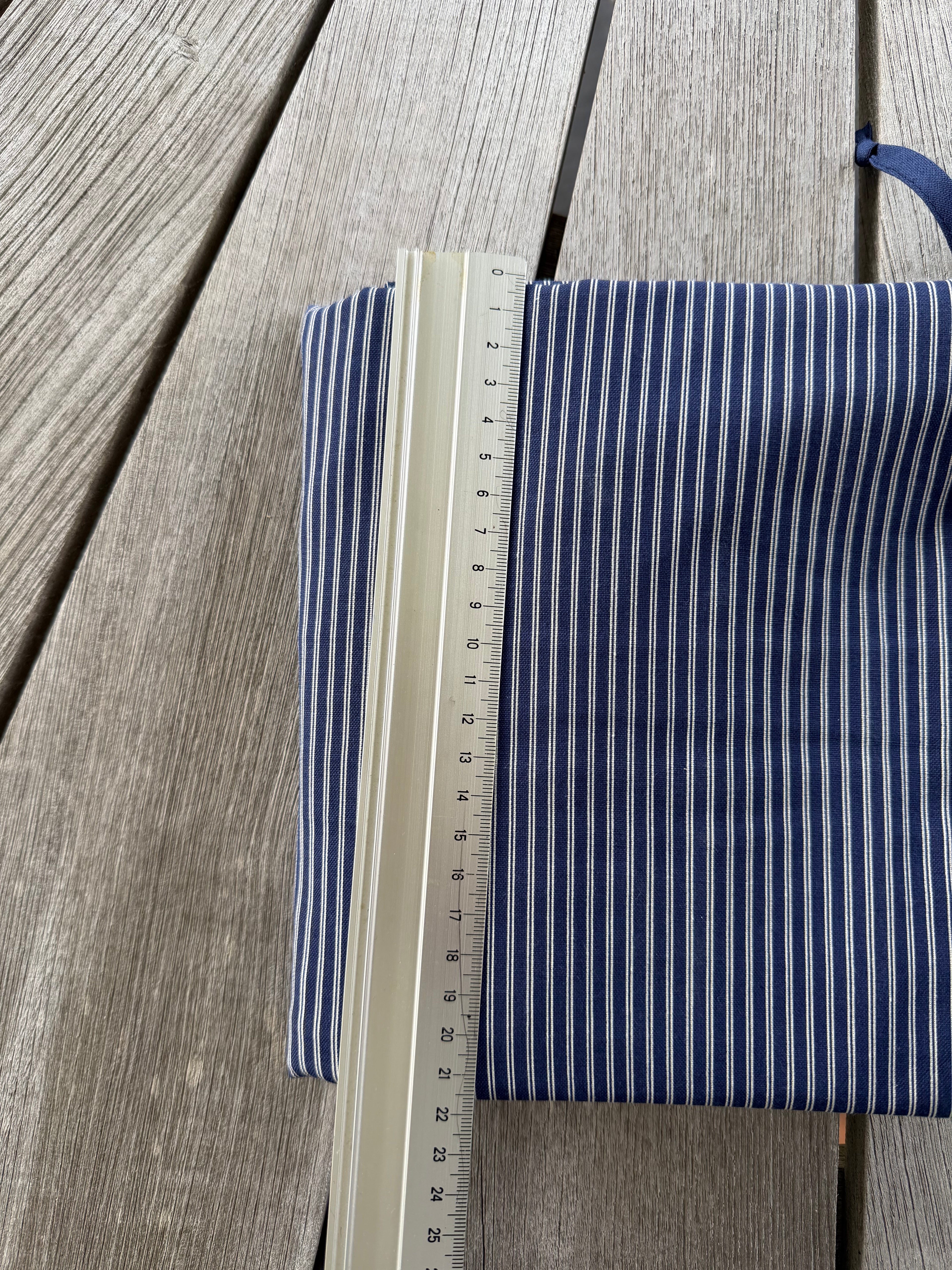 Strikke-Værktøjs-Etui 1. Stribet blå/beige