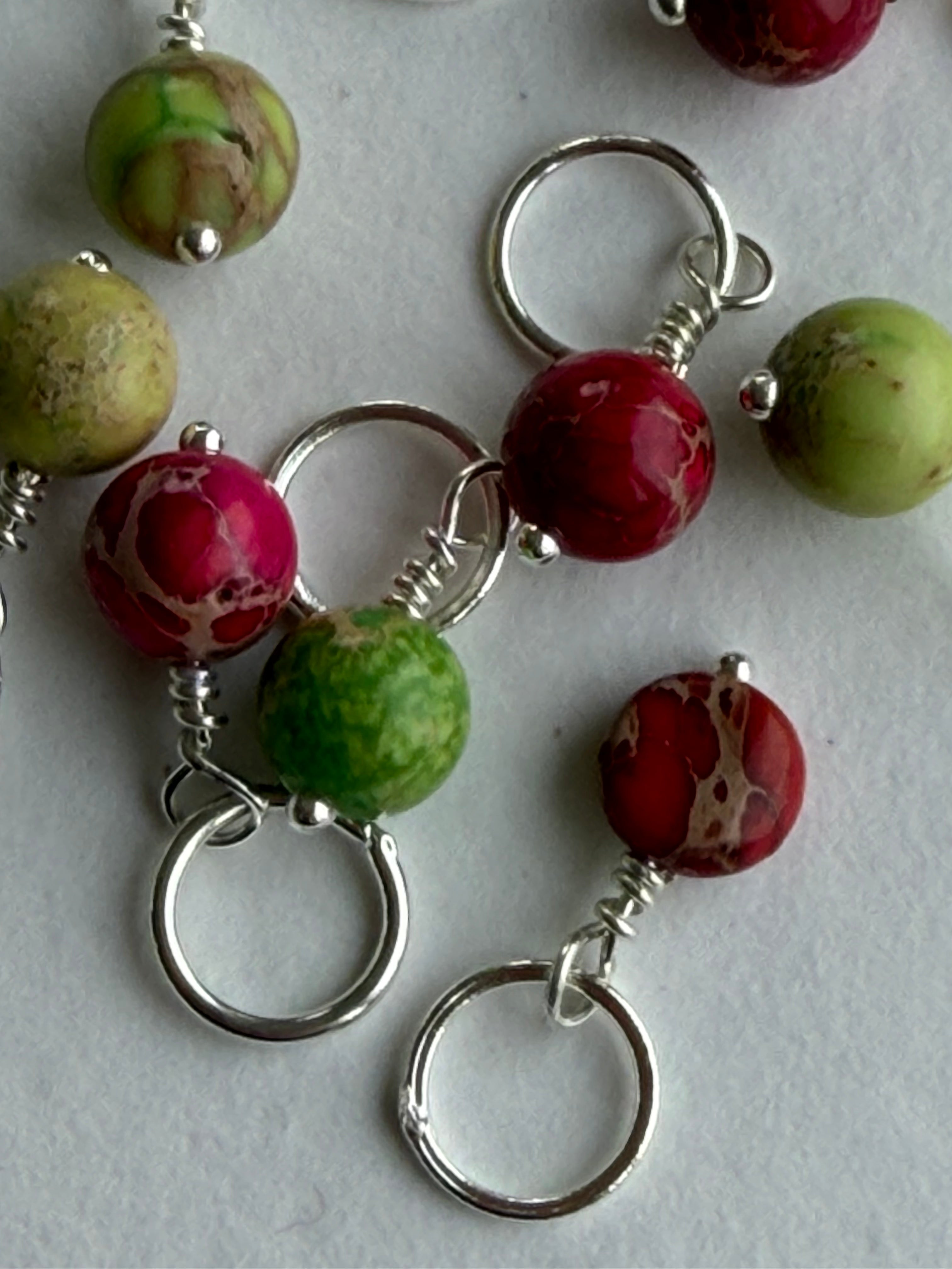 9 Maskemarkører 8mm sten forsølvet - Lime og pink farvet sea sediment - Passer på op til 7mm pinde