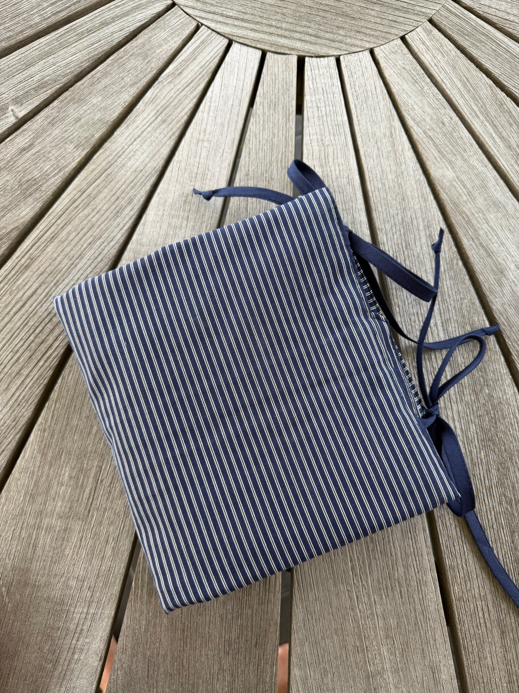 Strikke-Værktøjs-Etui 1. Stribet blå/beige