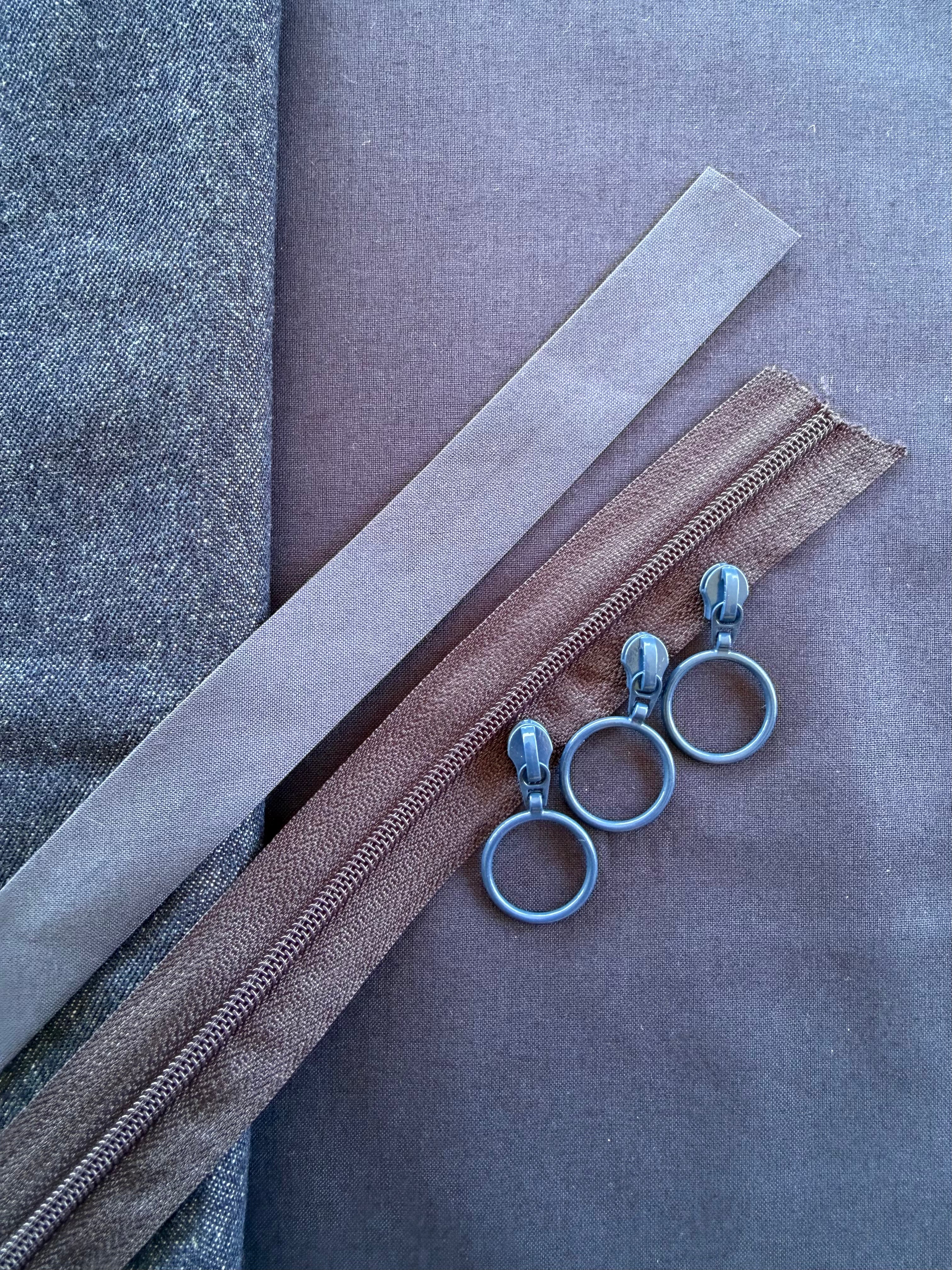 Strikke-Værktøjs-Etui - Bestilling - Jeans stof mørk blå - L8- Forudbestilling