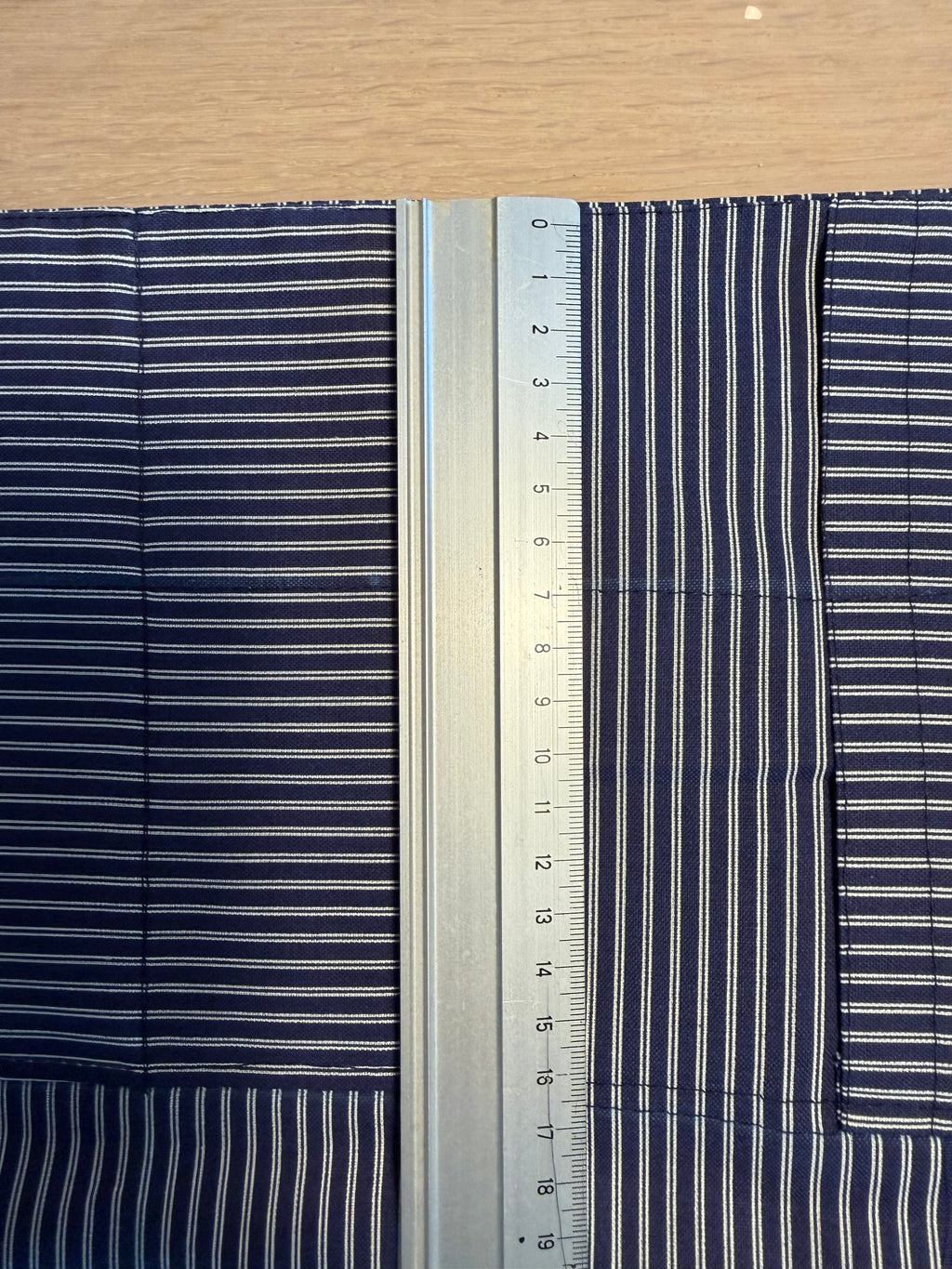 Strikke-Værktøjs-Etui 2. Stribet blå/lys beige