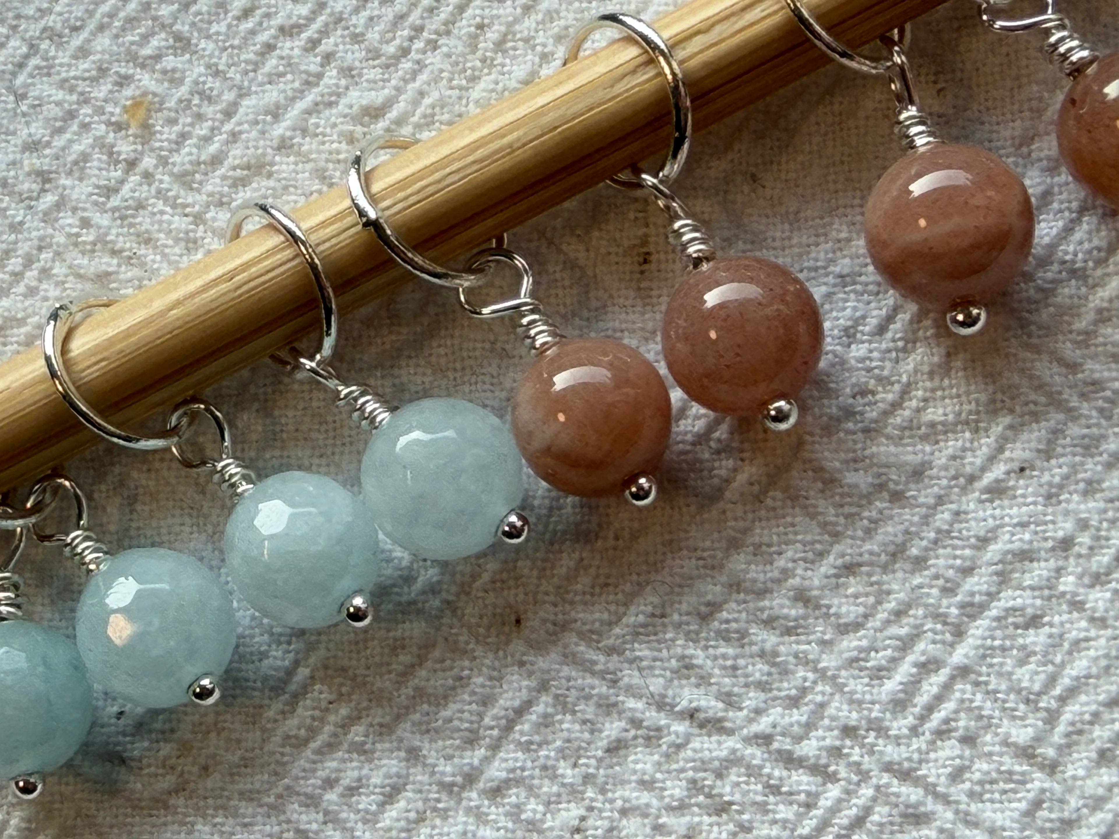 Raglan Markør sæt 3 forsølvet/forgyldt - Med 9 markører - de 8 som på billedet, den 9. Vælger du selv - Du vælger ringestørrelse - Du vælger med holder 229.- / uden holder 199.-