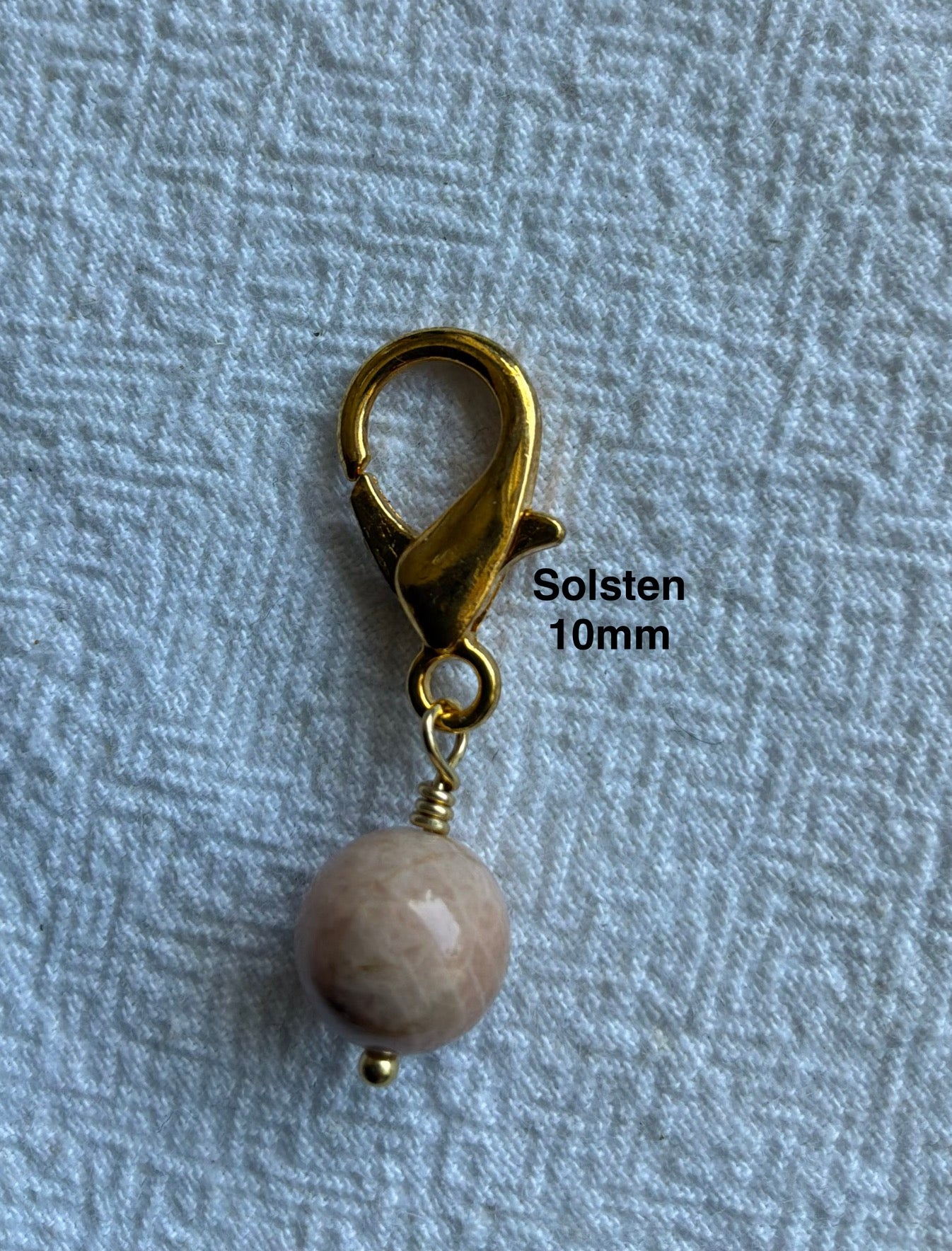 Markørholdere - beige, gyldne og brune - vælg sten og vælg karabinhage forsølvet eller forgyldt