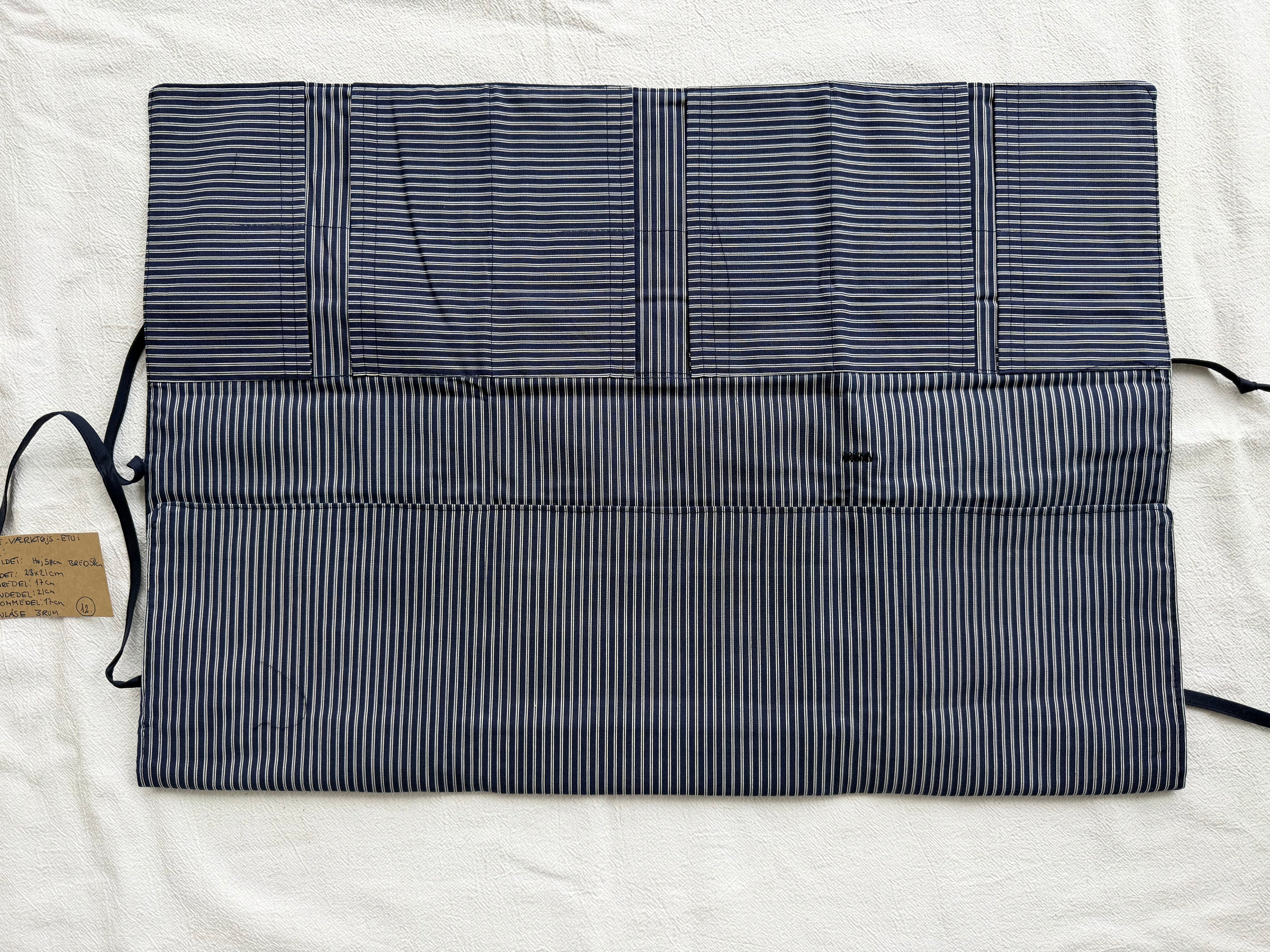 Strikke-Værktøjs-Etui 12. - Handmade by Nogetfralene - Blå “mælkedreng”