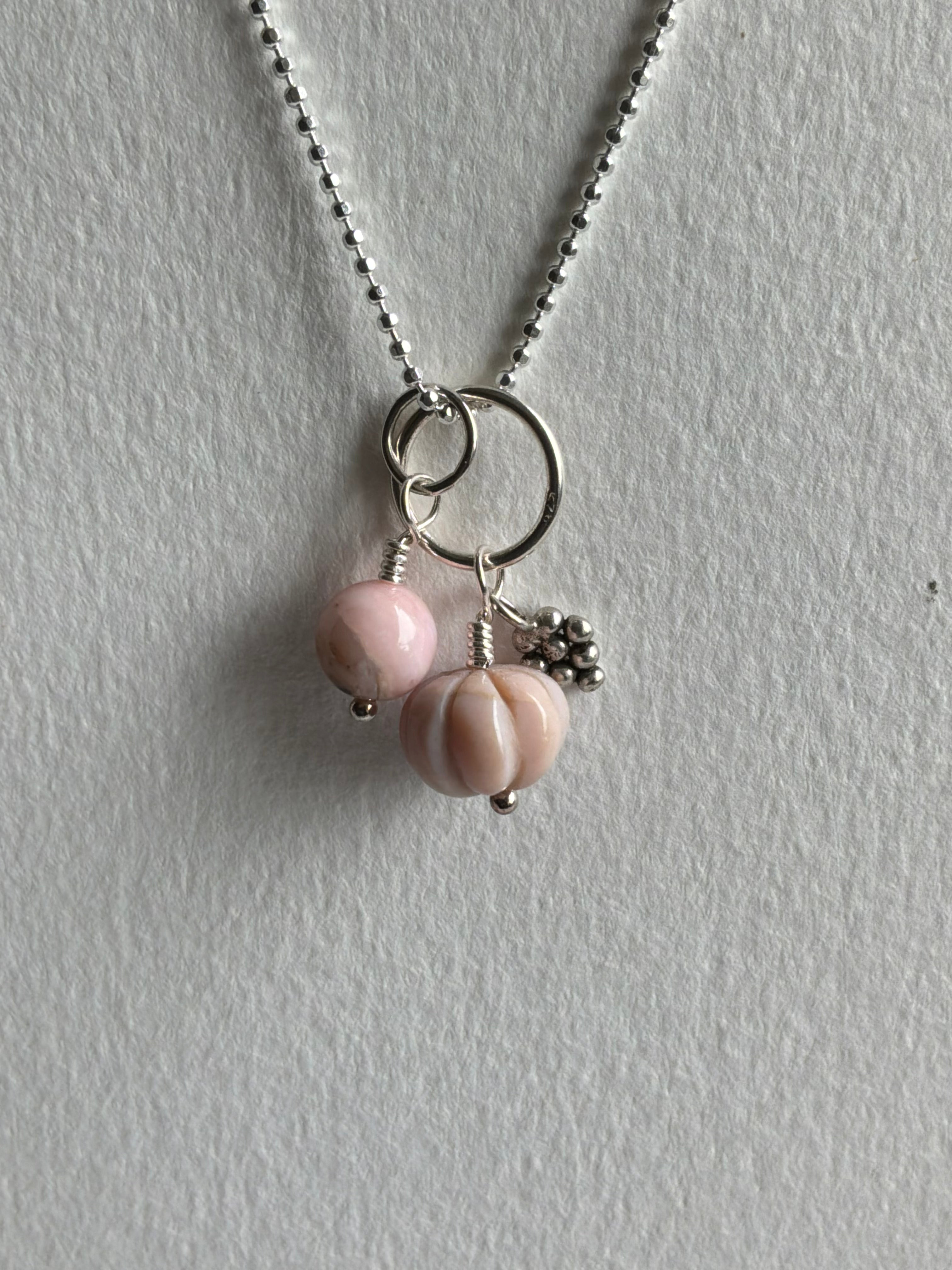 Sterling Sølv  Halskæde UNIKA med Pink Oregon Opaler vedhæng. Med sterlingsølv kæde 80 cm