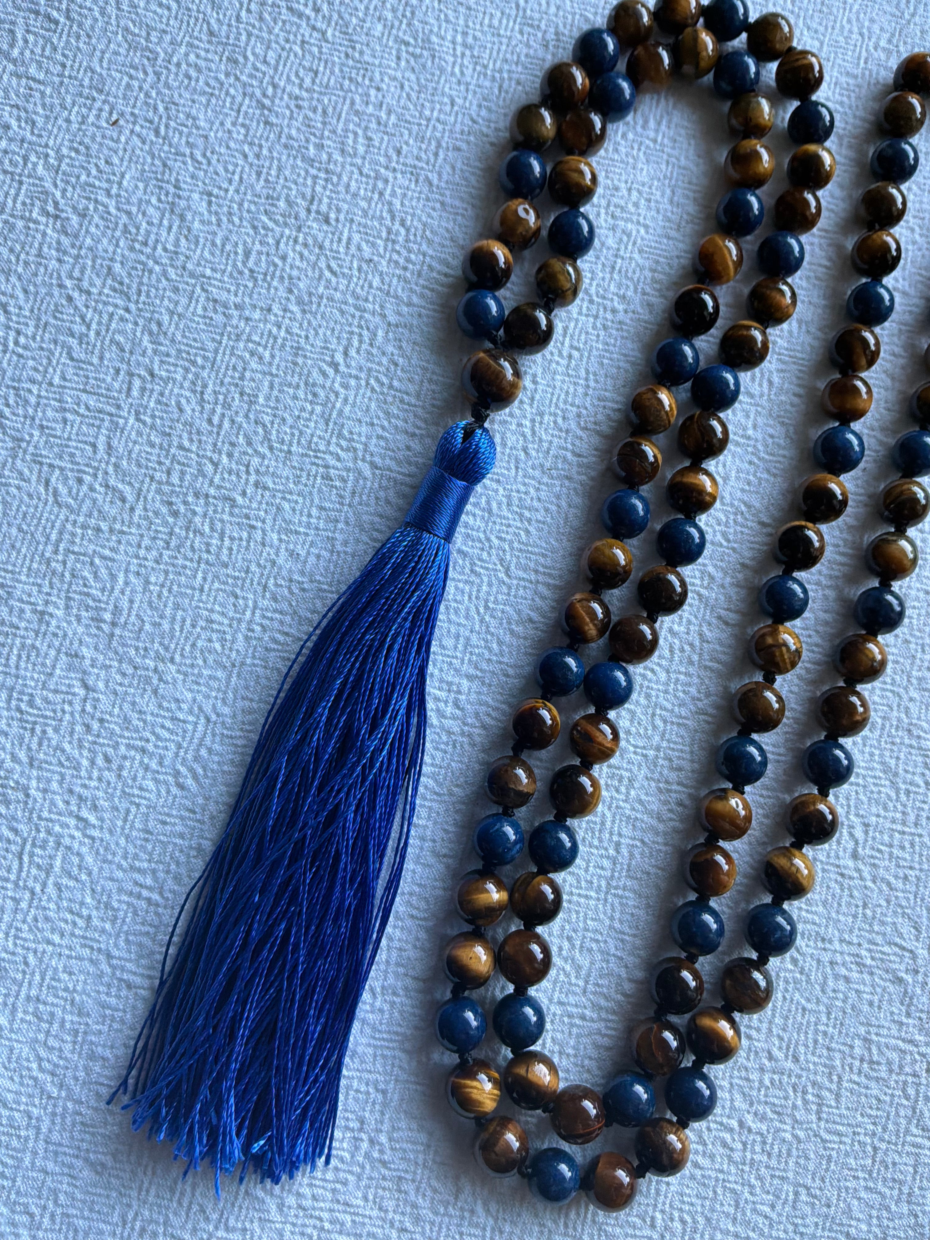 Mala halskæde 108 sten 8mm Tigerøje og Lapis Lazuli -  klassisk kvast