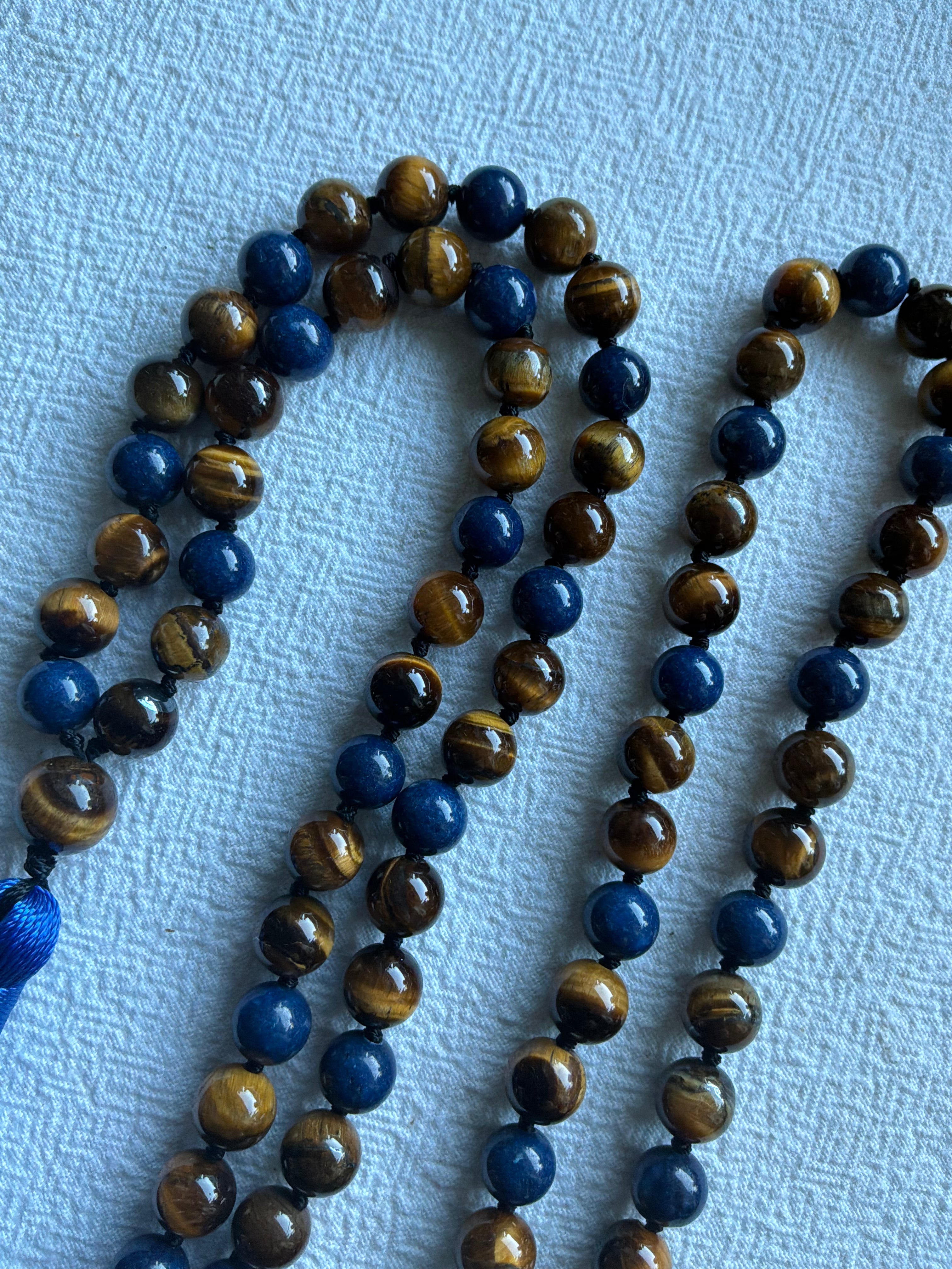 Mala halskæde 108 sten 8mm Tigerøje og Lapis Lazuli -  klassisk kvast