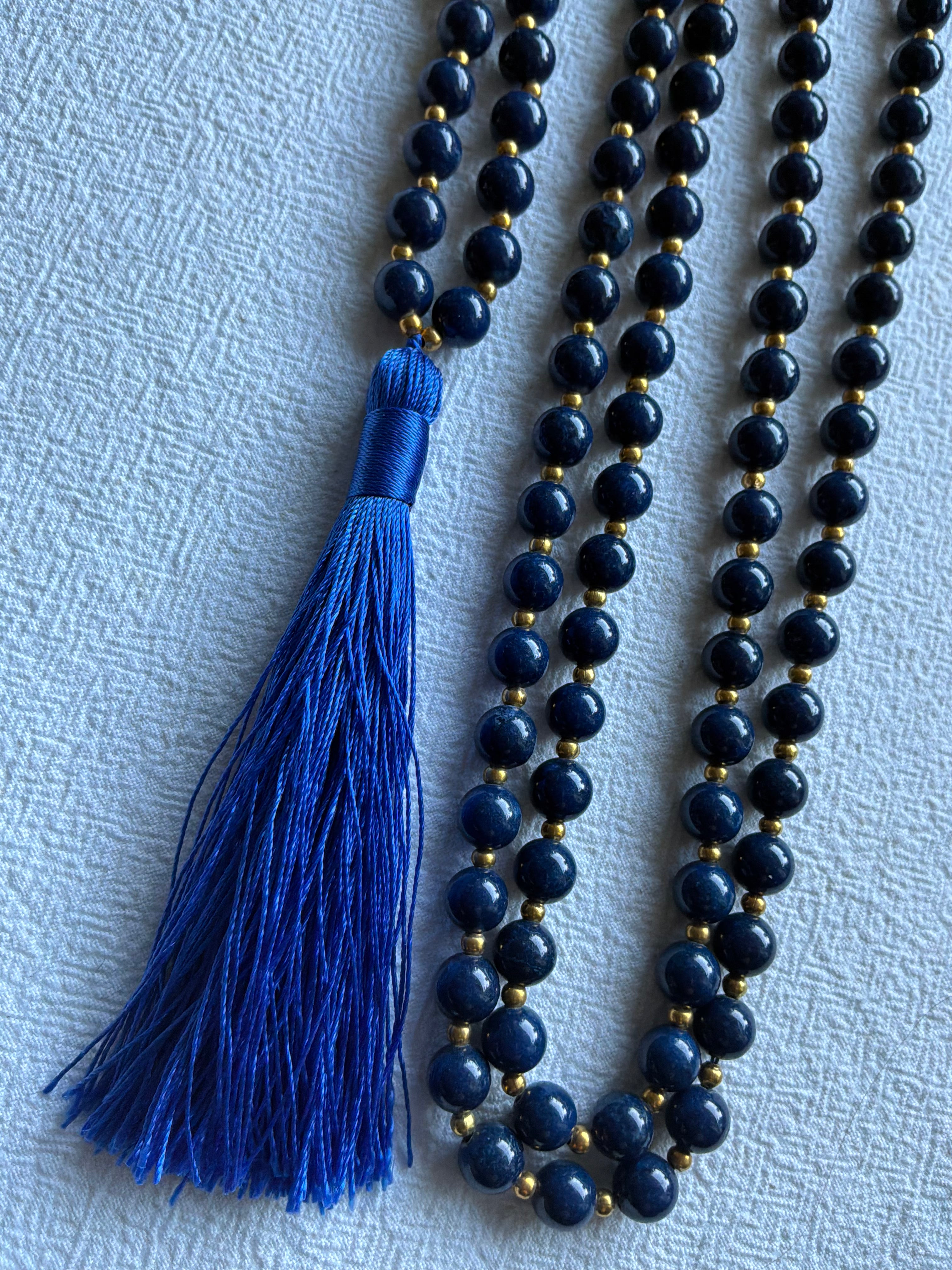 Mala halskæde 108 sten 8mm Lapis Lazuli (synt) -  klassisk kvast