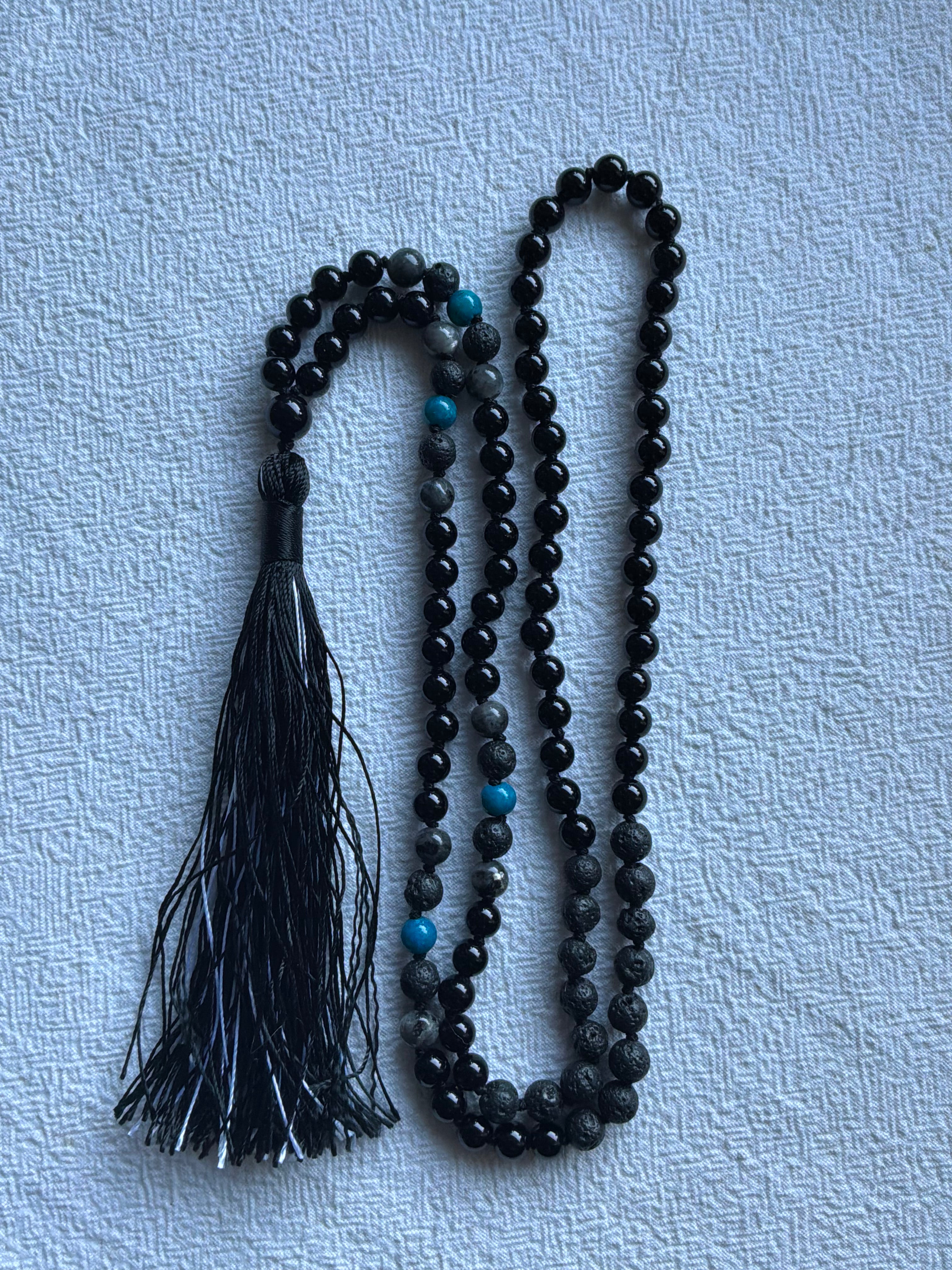 Mala halskæde 108 sten 6mm sten sort agat og Lava og turkise sten -  klassisk kvast