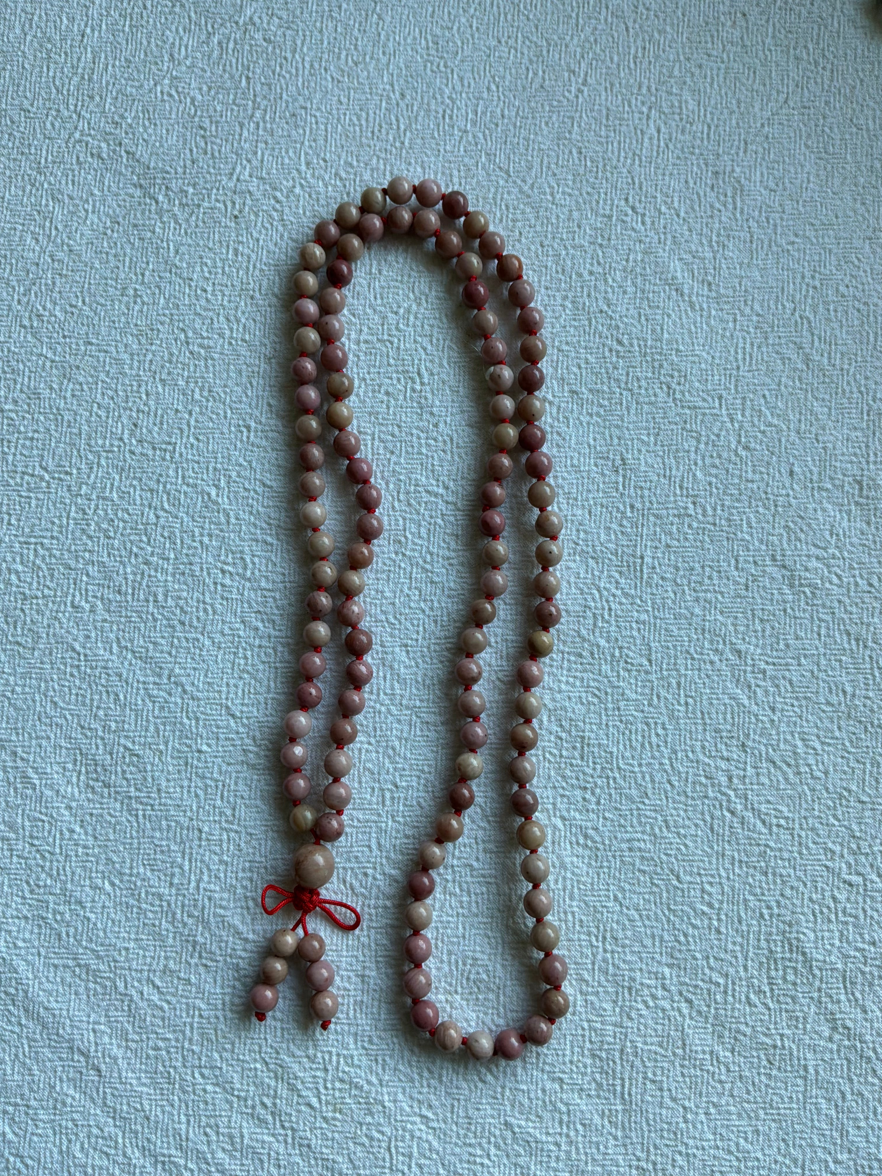 Mala halskæde 108 sten 6mm sten Rhodocrosite - Med klassisk knude