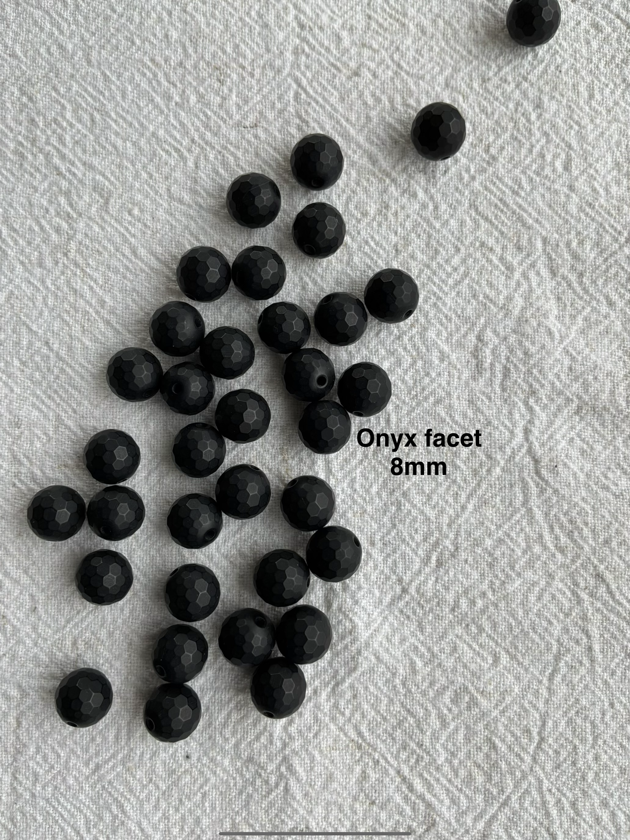 Maskemarkør sten - Onyx, Alabast, hvid agat, howlite hvid - Hvide og Sorte - Passer på op til 10mm strikkepinde