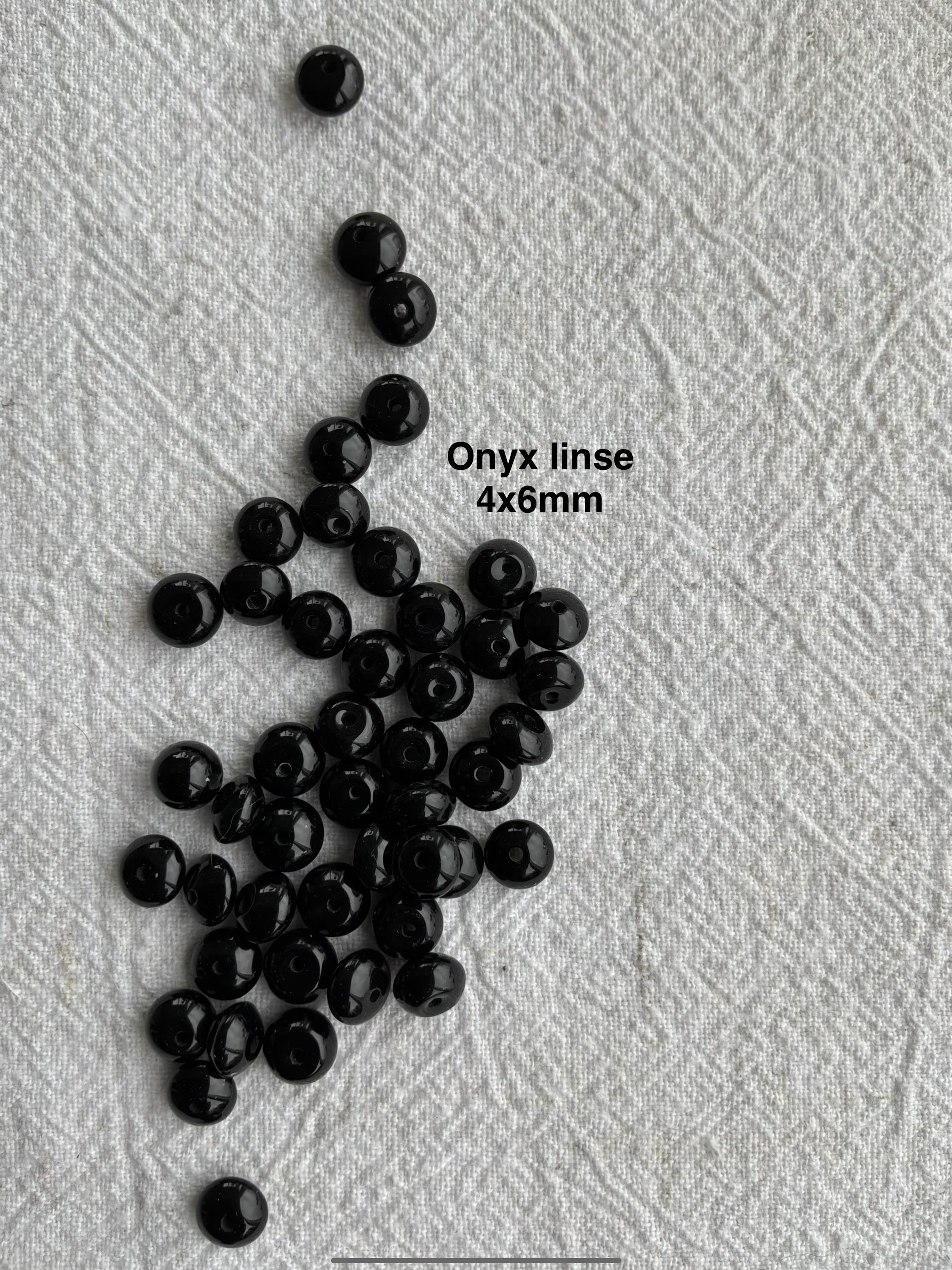 Maskemarkør sten - Onyx, Alabast, hvid agat, howlite hvid - Hvide og Sorte - Passer på op til 10mm strikkepinde