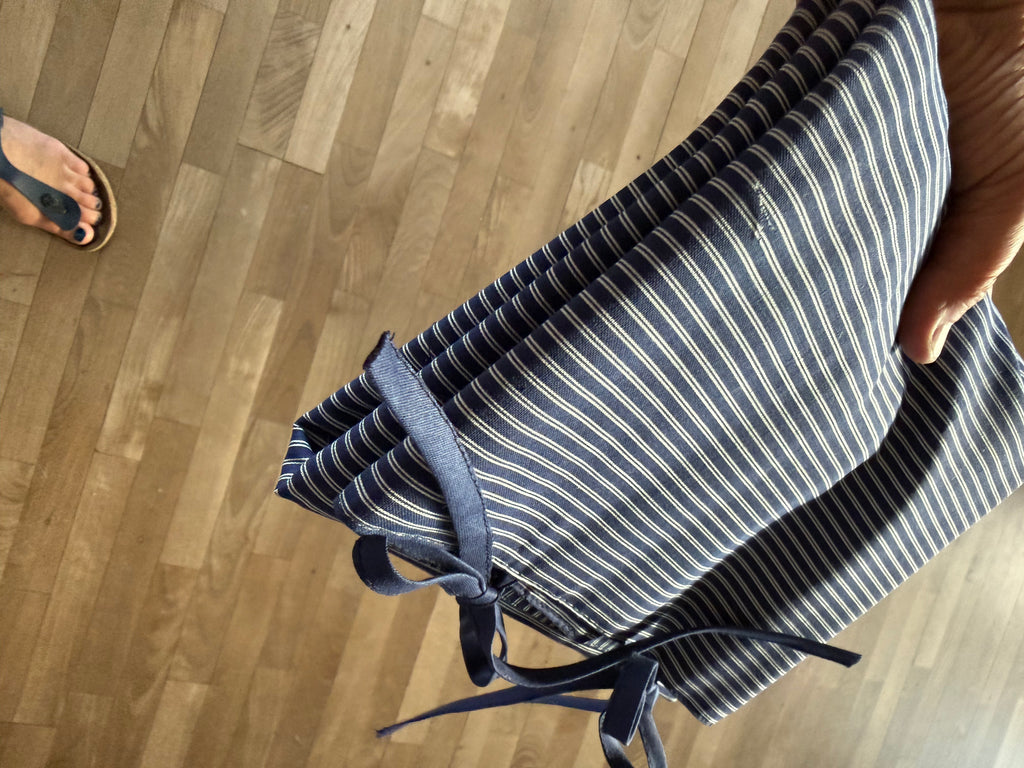 Strikke-Værktøjs-Etui 2. Stribet blå/lys beige