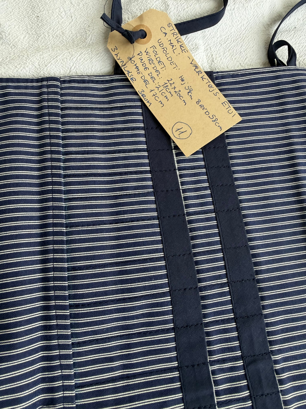 Strikke-Værktøjs-Etui 11. - Handmade by Nogetfralene - Blå “mælkedreng”