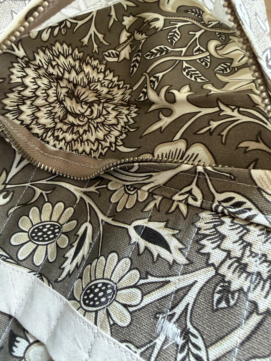 Strikke-Værktøjs-Etui 13 - beige/brun blomst