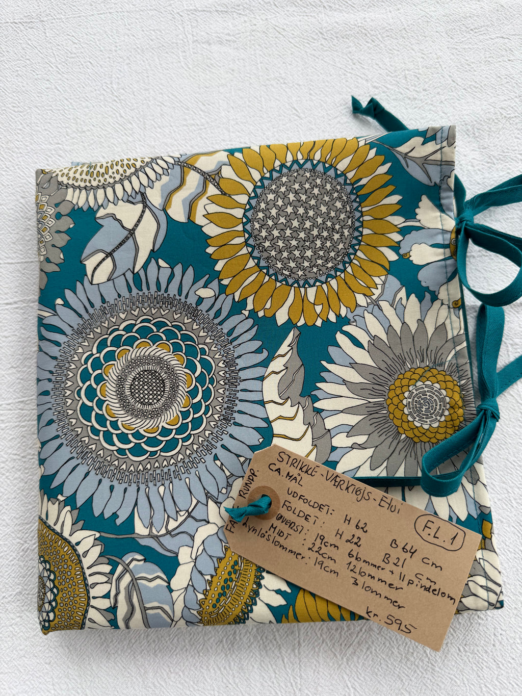 Strikke-Værktøjs-Etui - F.L.1 - Liberty stof - Faste rundpinde