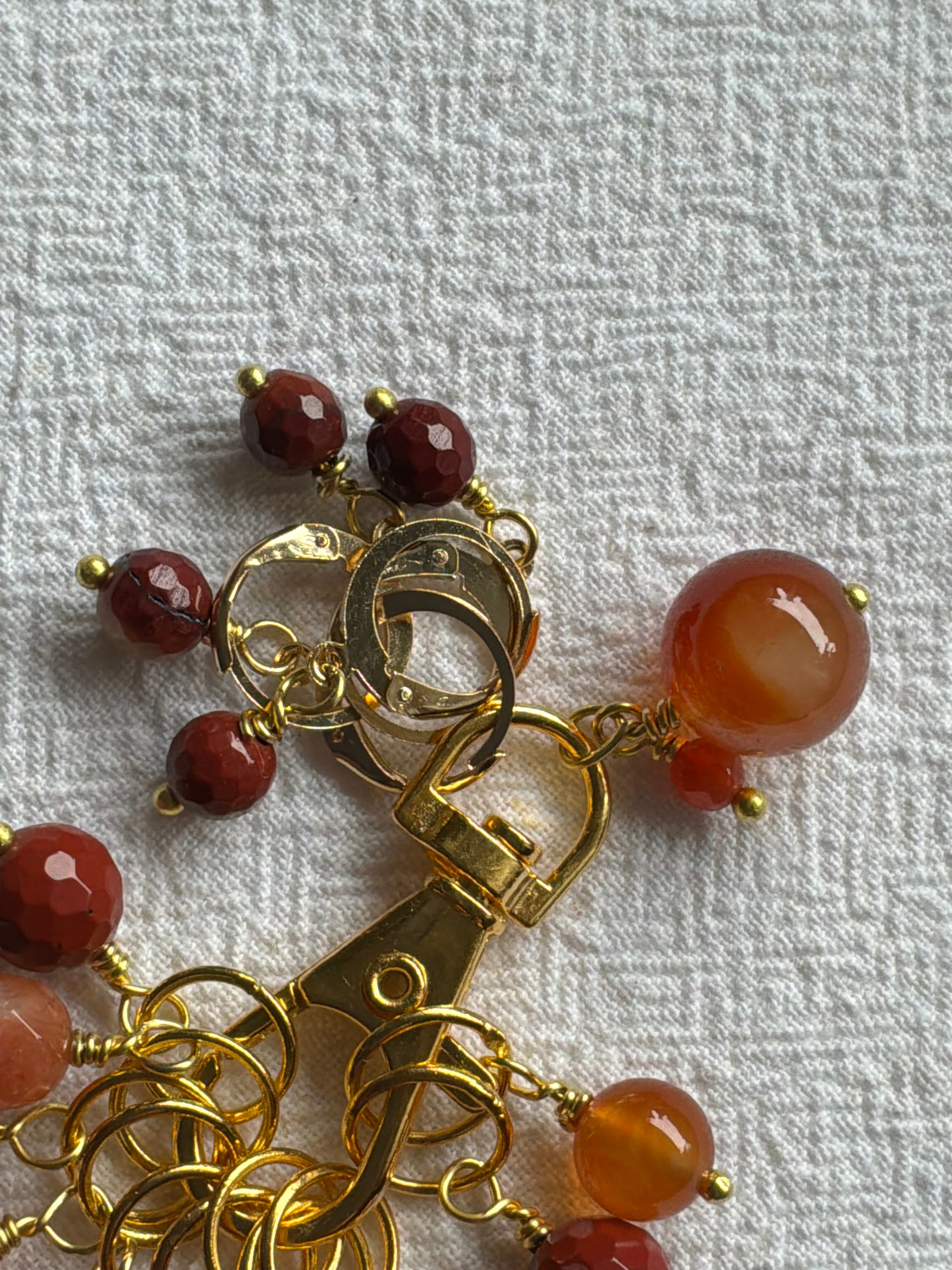 Maskemarkør sæt Carneol, Mookite og Agat. Forgyldte markører der passer på op til 7 mm og åbenlukkelige