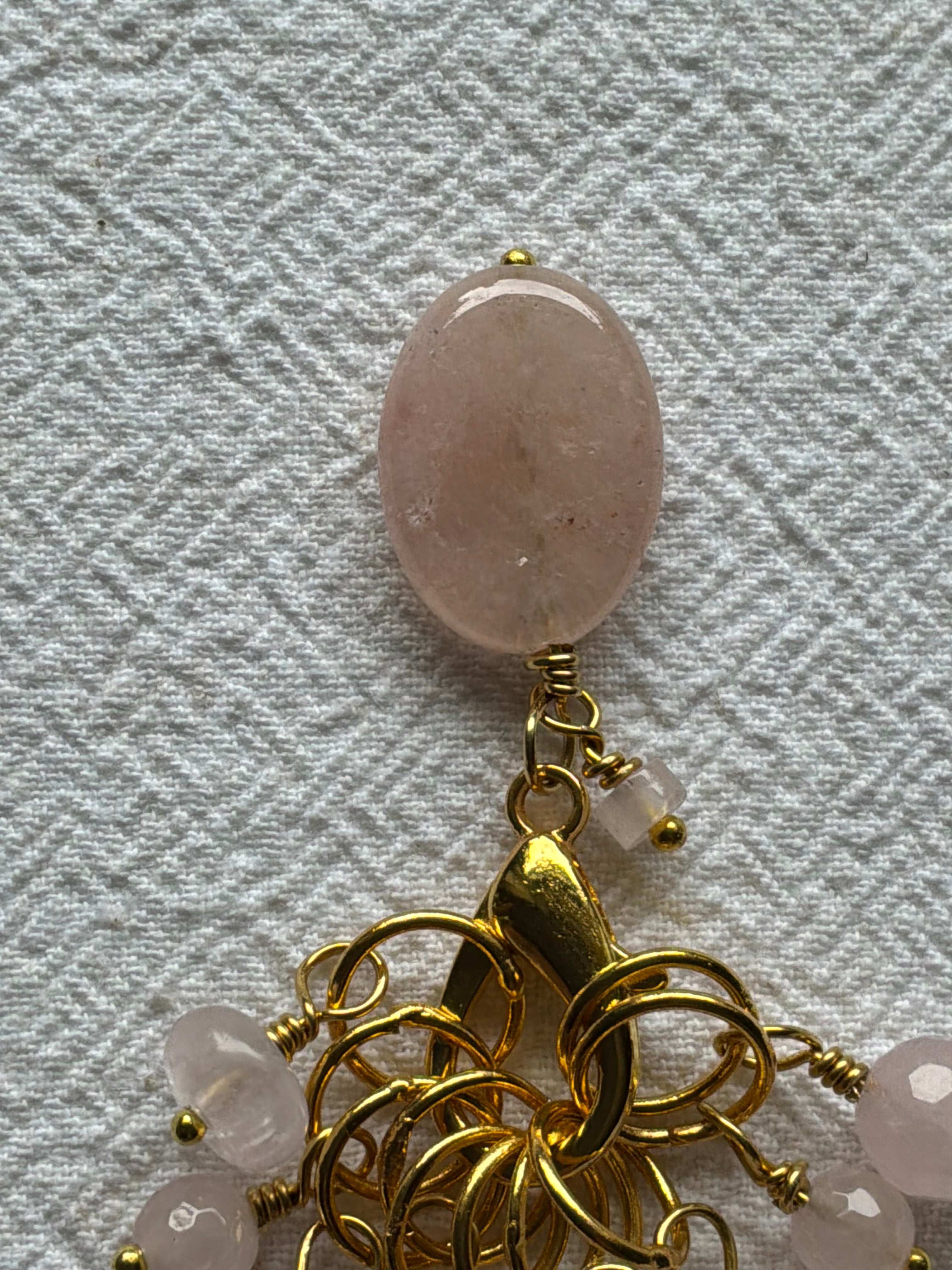 Maskemarkør sæt  Rosakvarts og perle 1. Forgyldte markører der passer på op til 7 mm pinde