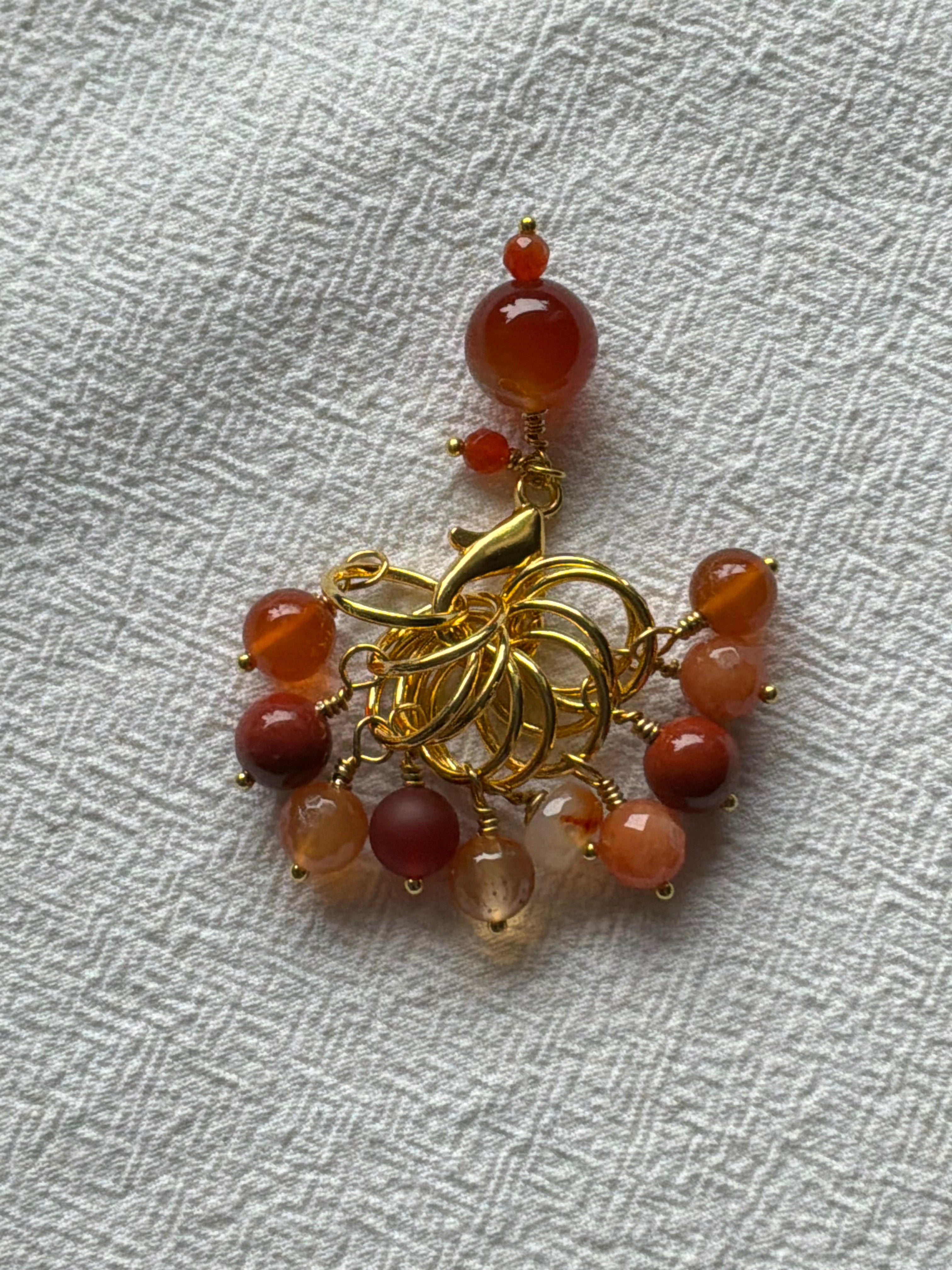 Maskemarkør sæt Carneol, Mookite og Agat. Forgyldte markører der passer på op til 7 mm