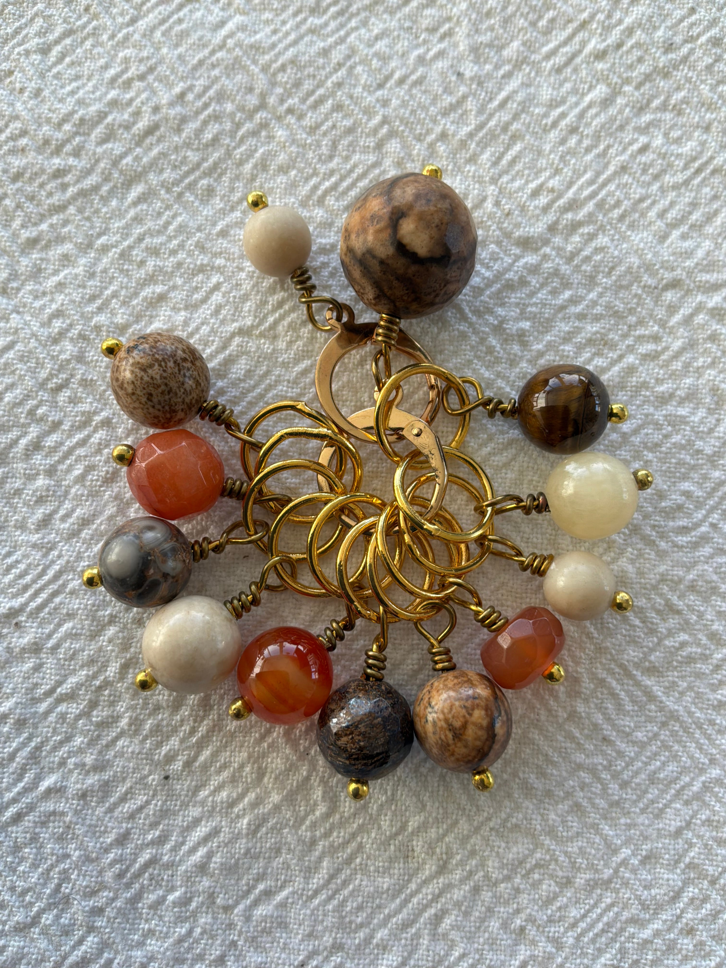 Maskemarkør sæt Carneol, Tigerøje, Picture Jasper, Fossil.Forgyldte markører der passer på op til 7 mm pinde