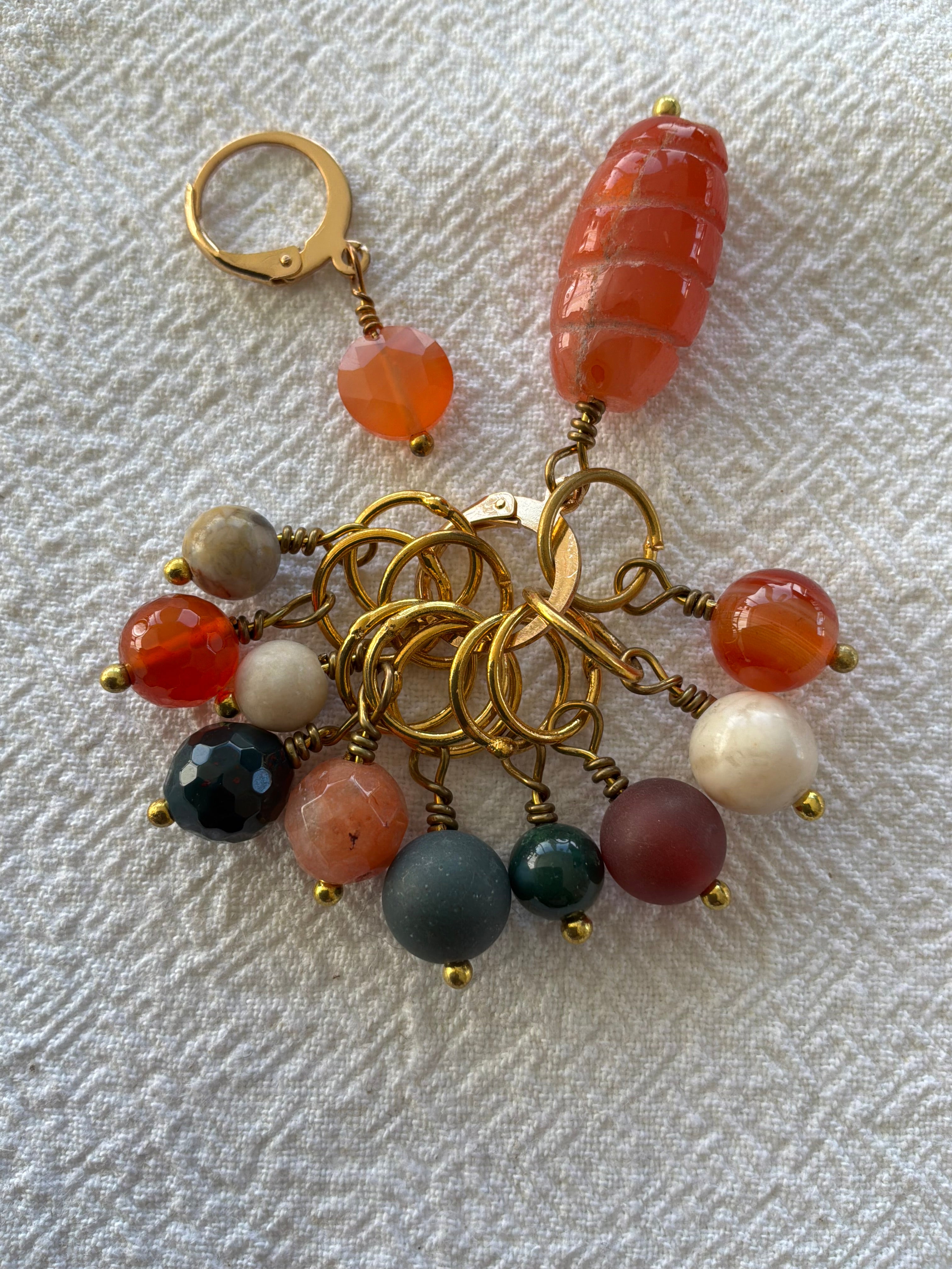 Maskemarkør sæt Carneol, Fossil, Mosagat. Forgyldte markører der passer på op til 7 mm pinde