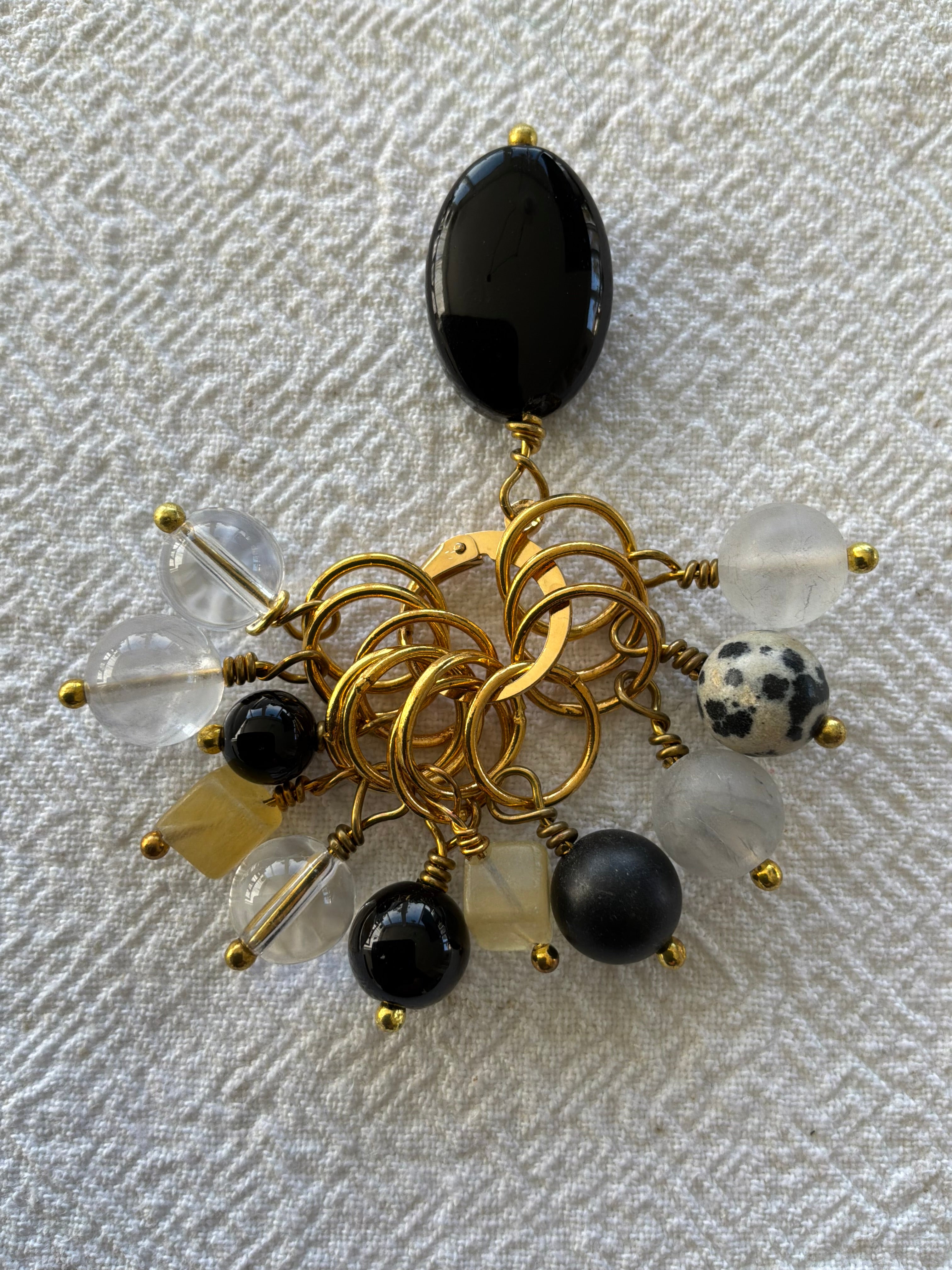 Maskemarkør sæt Onyx, Dalmantiner, Bjergkrystal, turmalin. Forgyldte markører der passer på op til 7 mm pinde