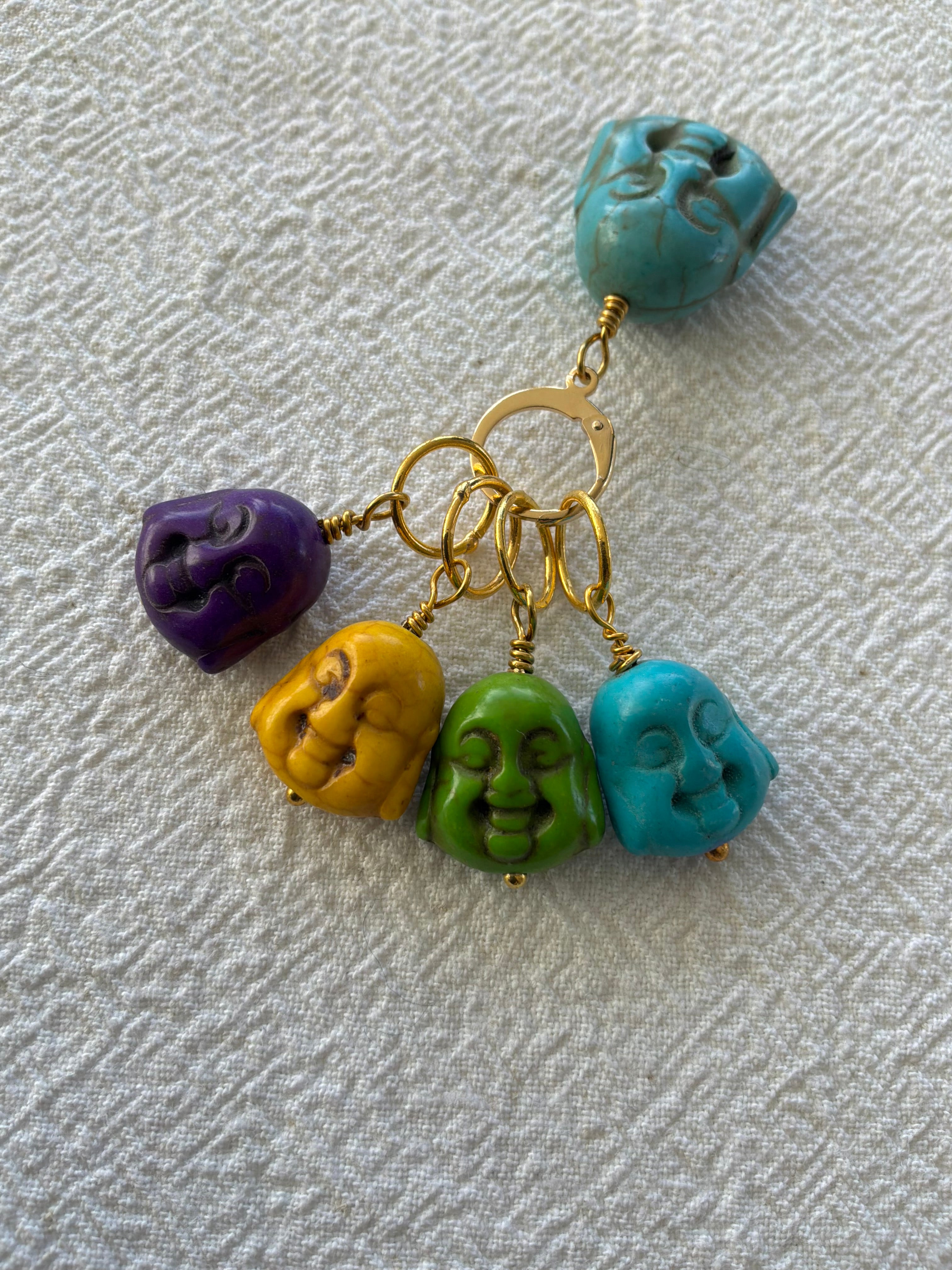 Maskemarkør sæt Buddah farvet Howlite forgyldt. Op til 7mm pinde