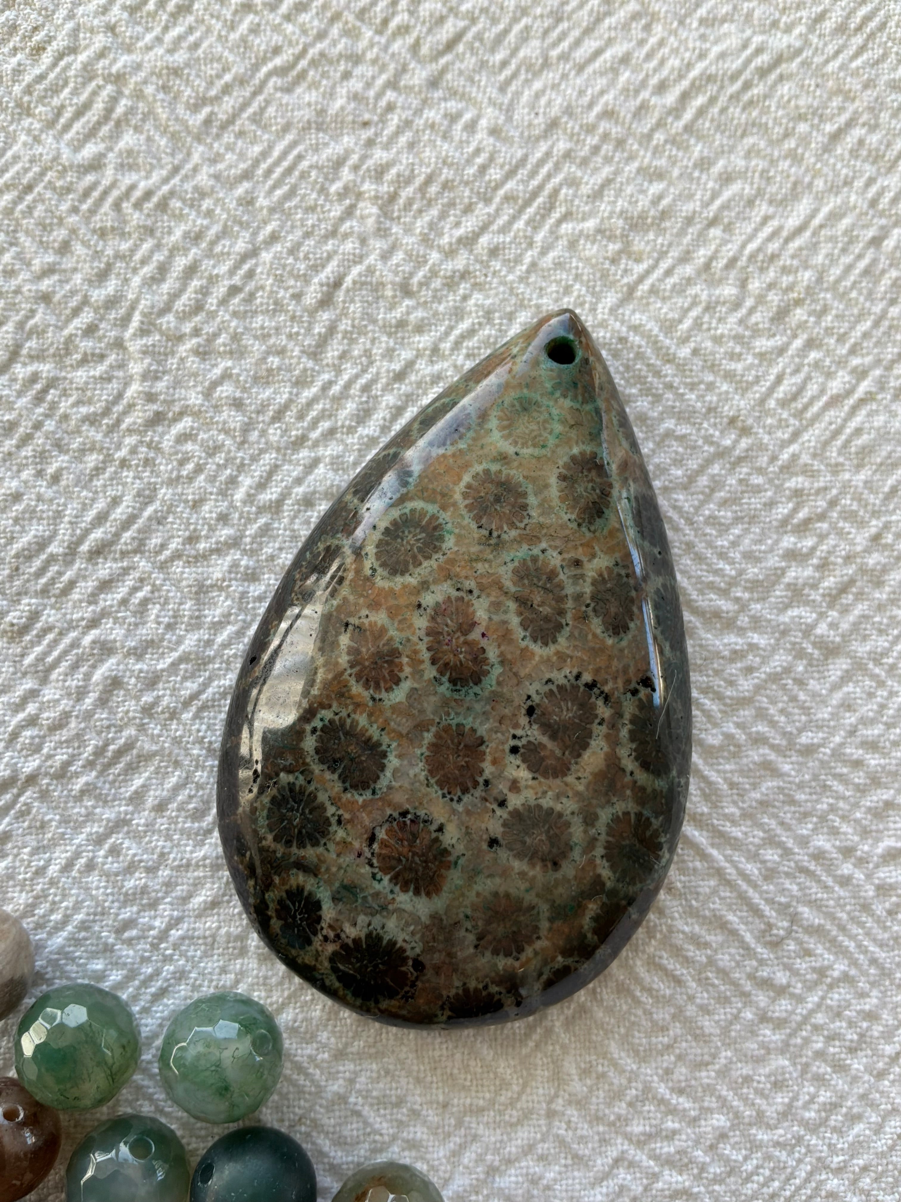 Maskemarkør sæt Chrysantemum Coral Fossil  Unika forgyldt eller forsølvet. Du bestemmer hvilke størrelse ringe