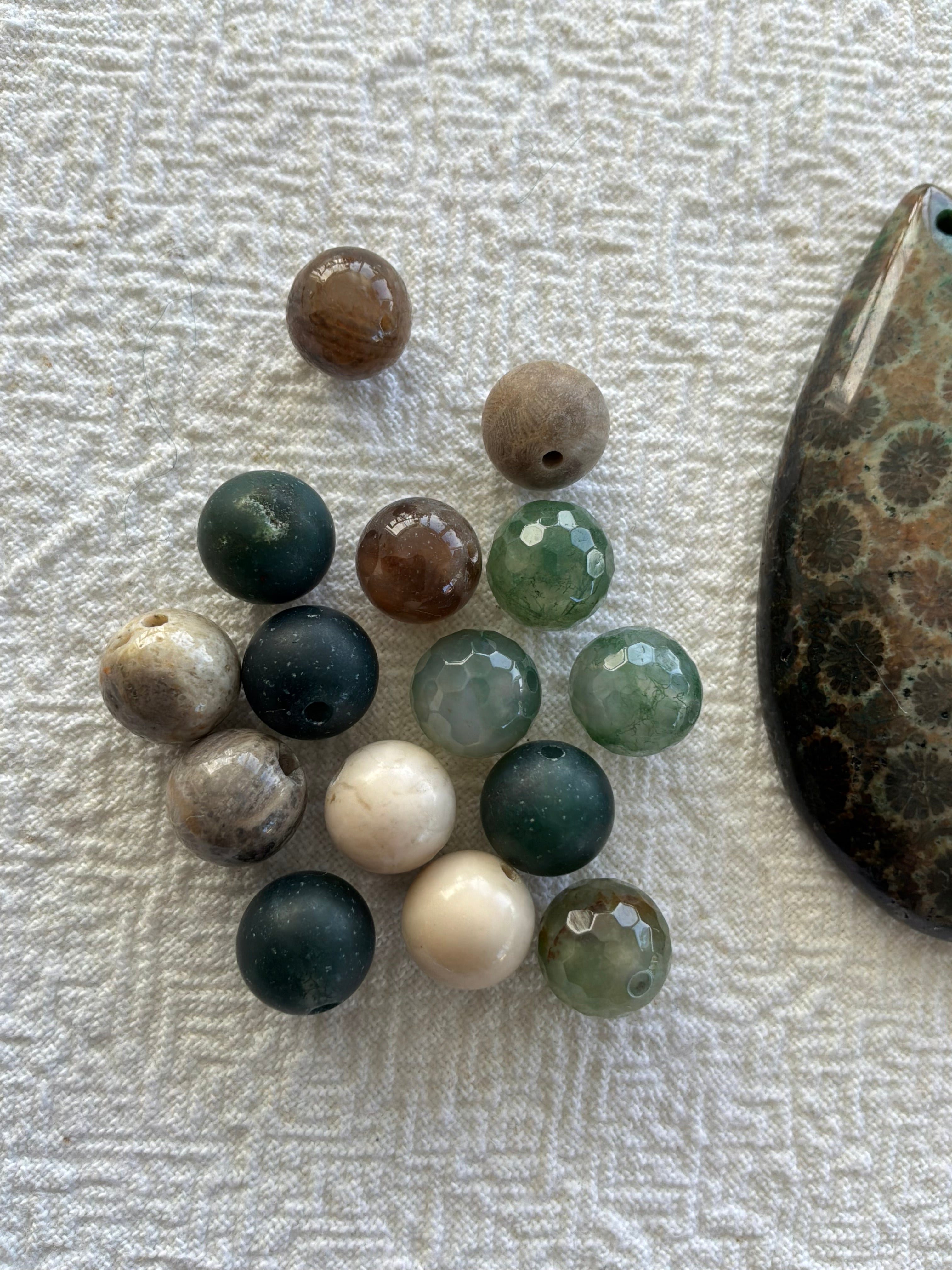 Maskemarkør sæt Chrysantemum Coral Fossil  Unika forgyldt eller forsølvet. Du bestemmer hvilke størrelse ringe