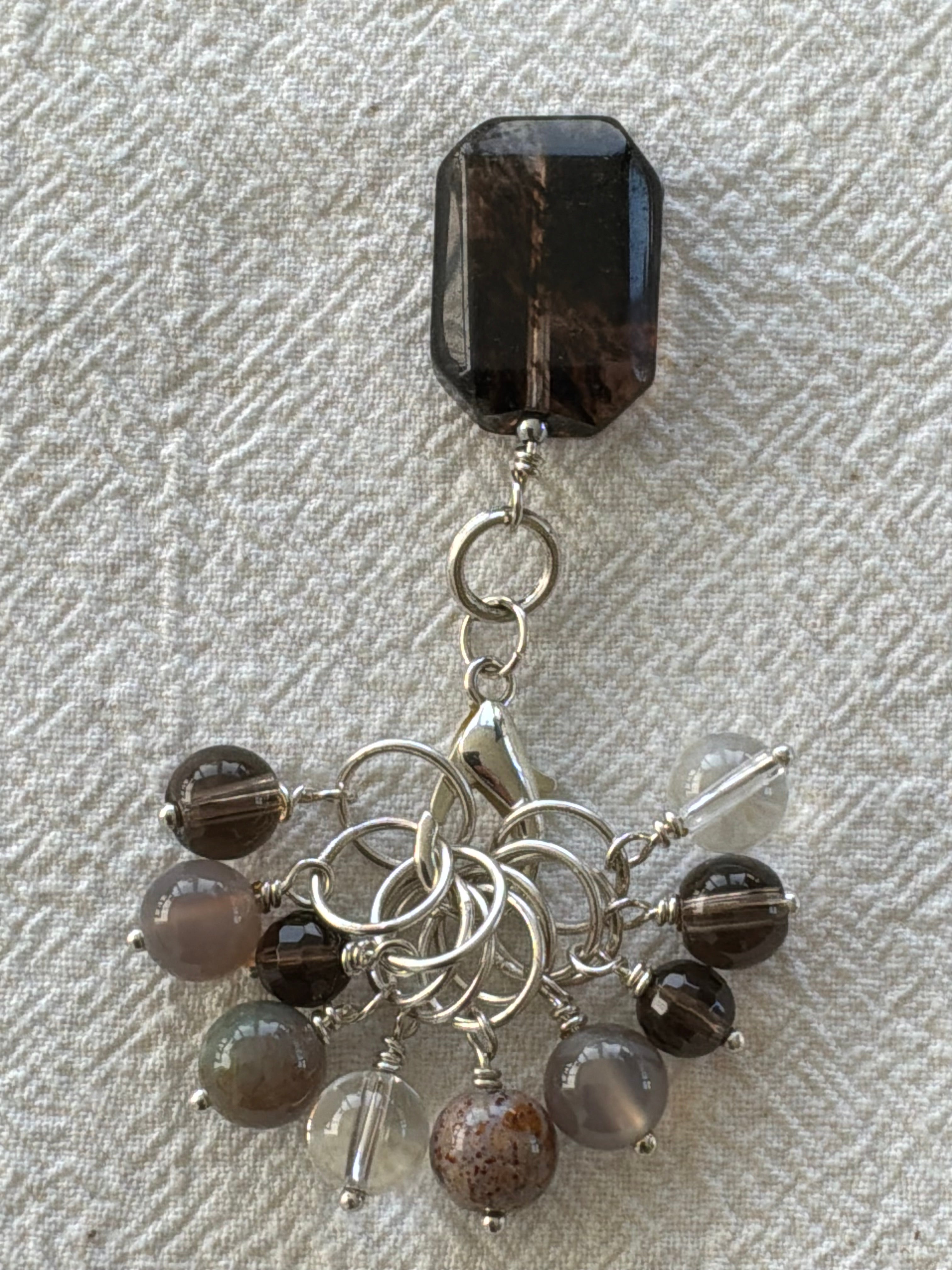 Maskemarkør sæt Røgkvarts, Bjergkrystal og Agat forsølvet. Op til 7 mm pinde