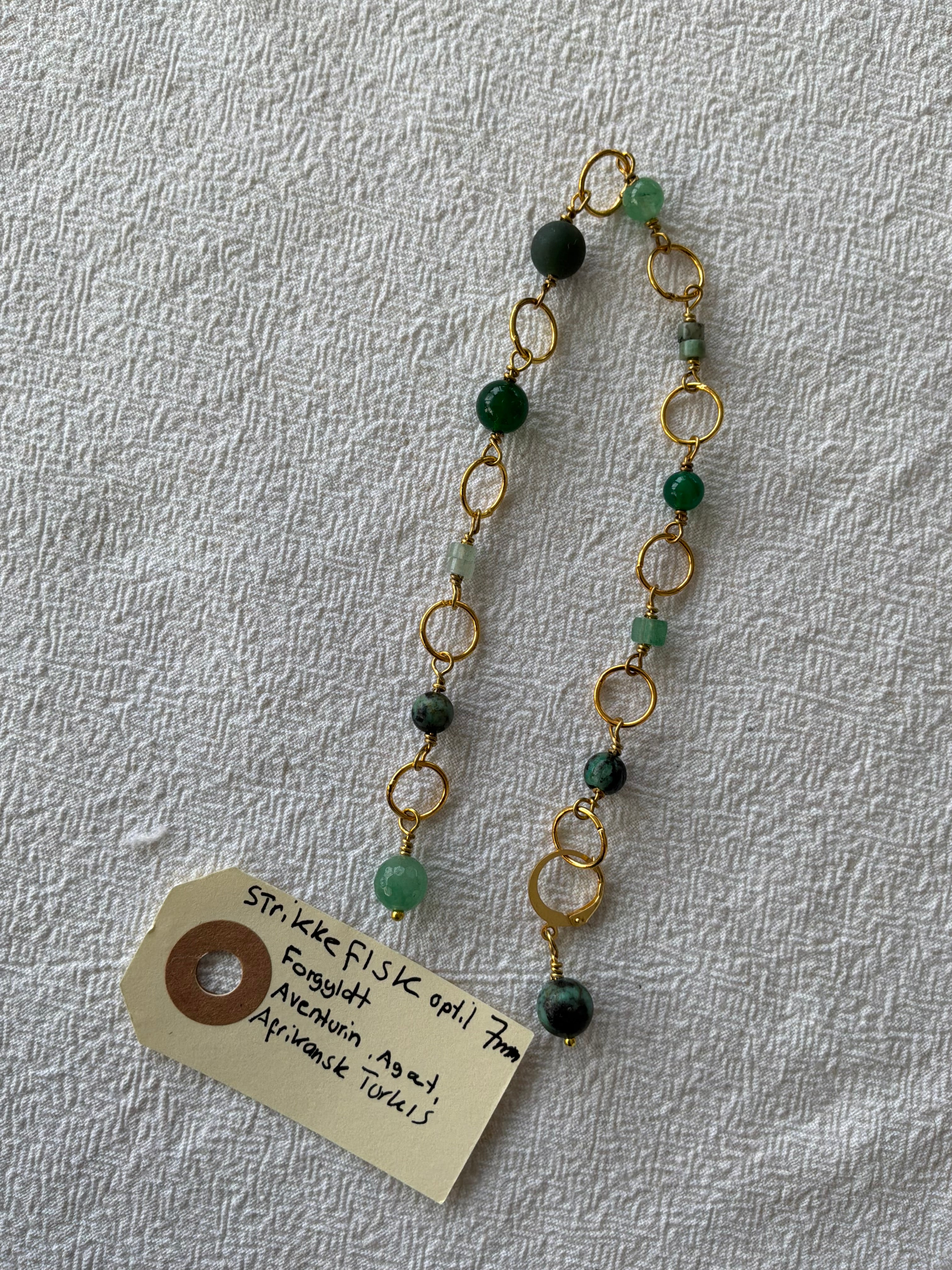 Strikkefisk forgyldt 10 ringe passer på op til 7mm. Aventurin, Afrikansk Turkis og Agat