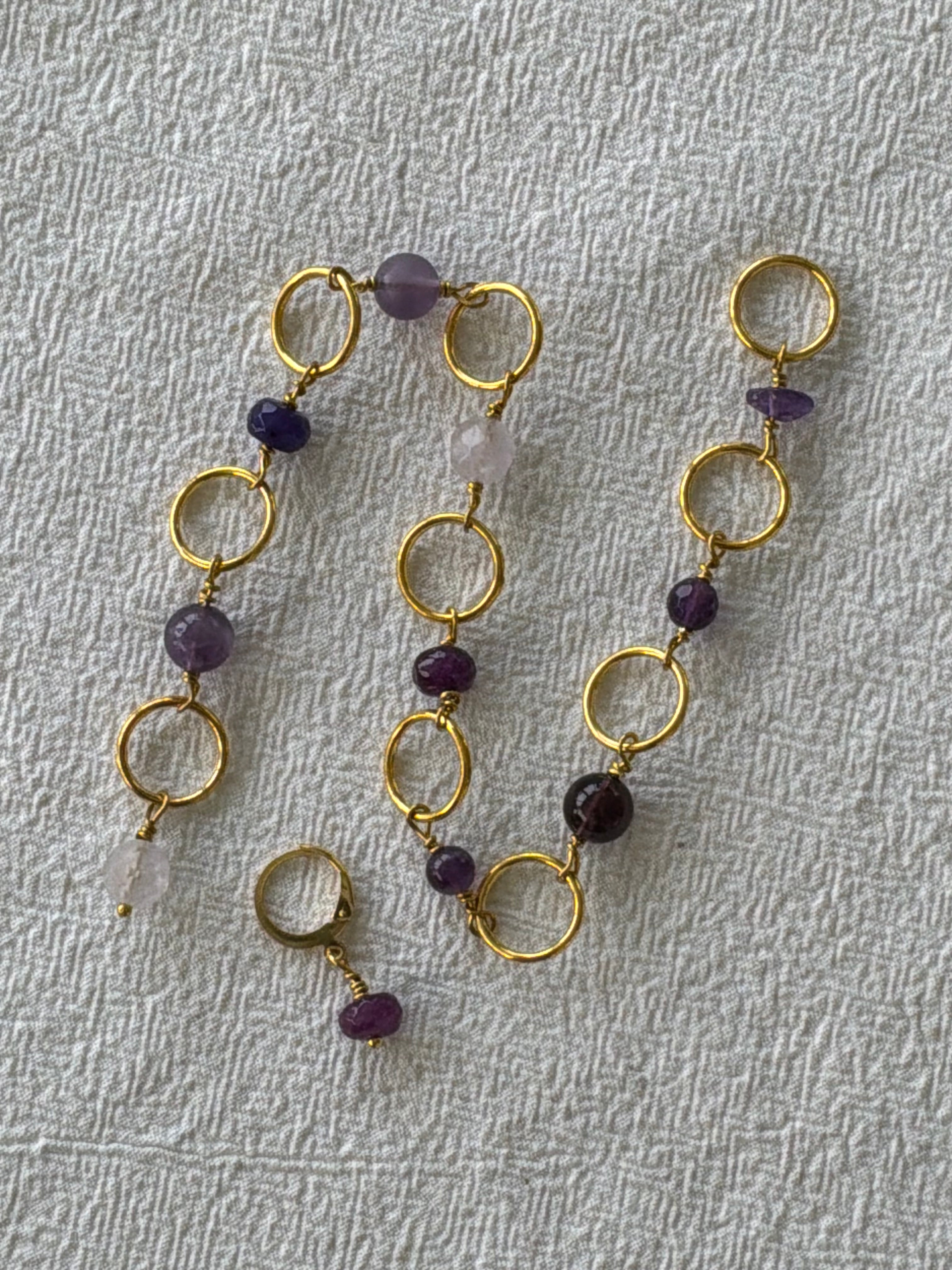 Strikkefisk forgyldt 10 ringe passer på op 10 mm. Ametyster