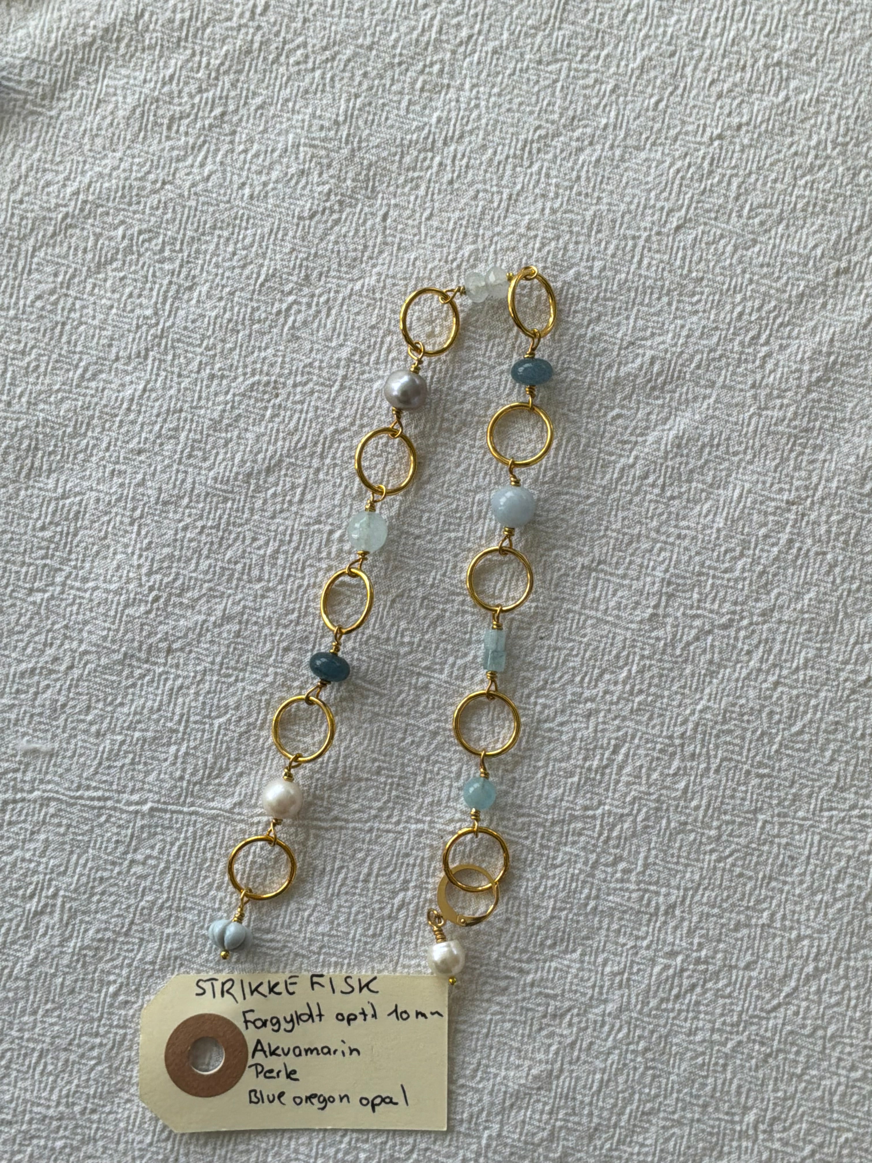 Strikkefisk forgyldt 10 ringe passer på op 10 mm. Akvamarin, Perle og Blue Oregon Opal