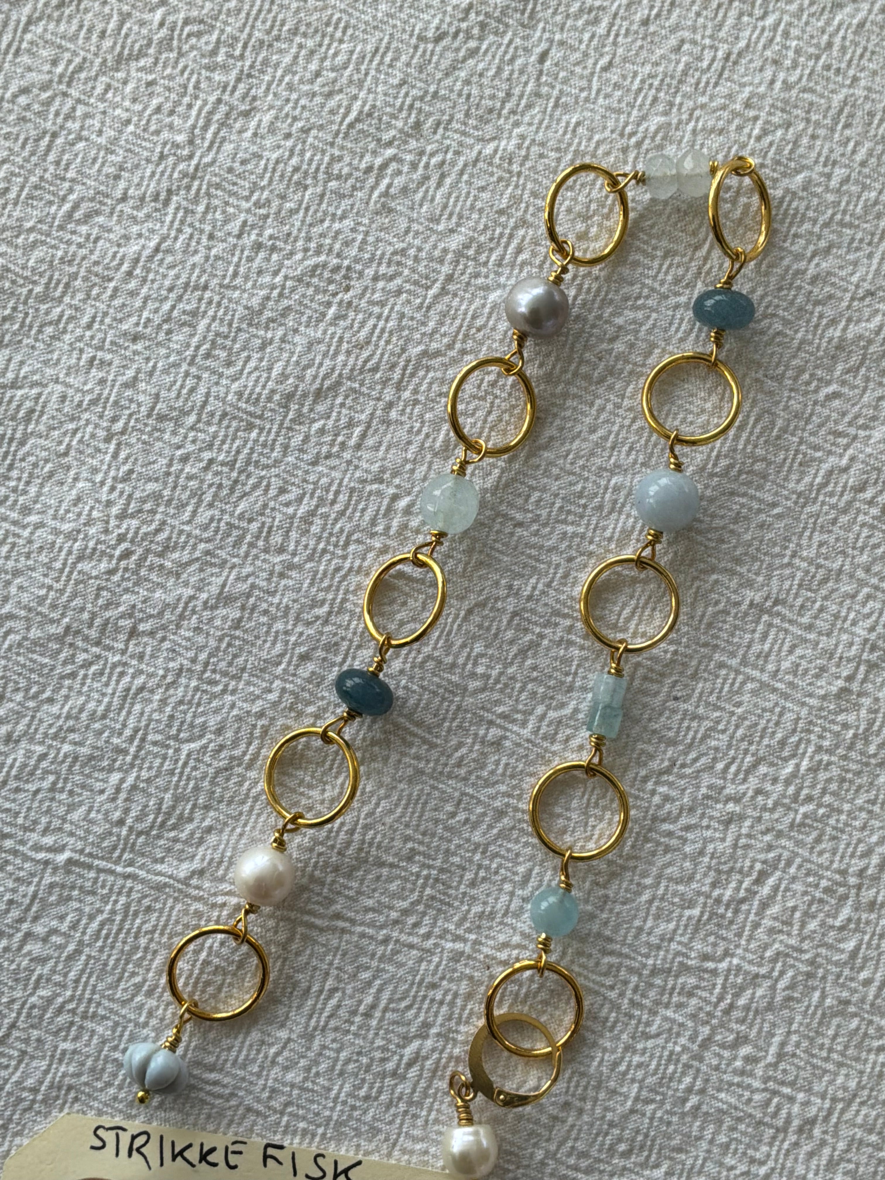 Strikkefisk forgyldt 10 ringe passer på op 10 mm. Akvamarin, Perle og Blue Oregon Opal