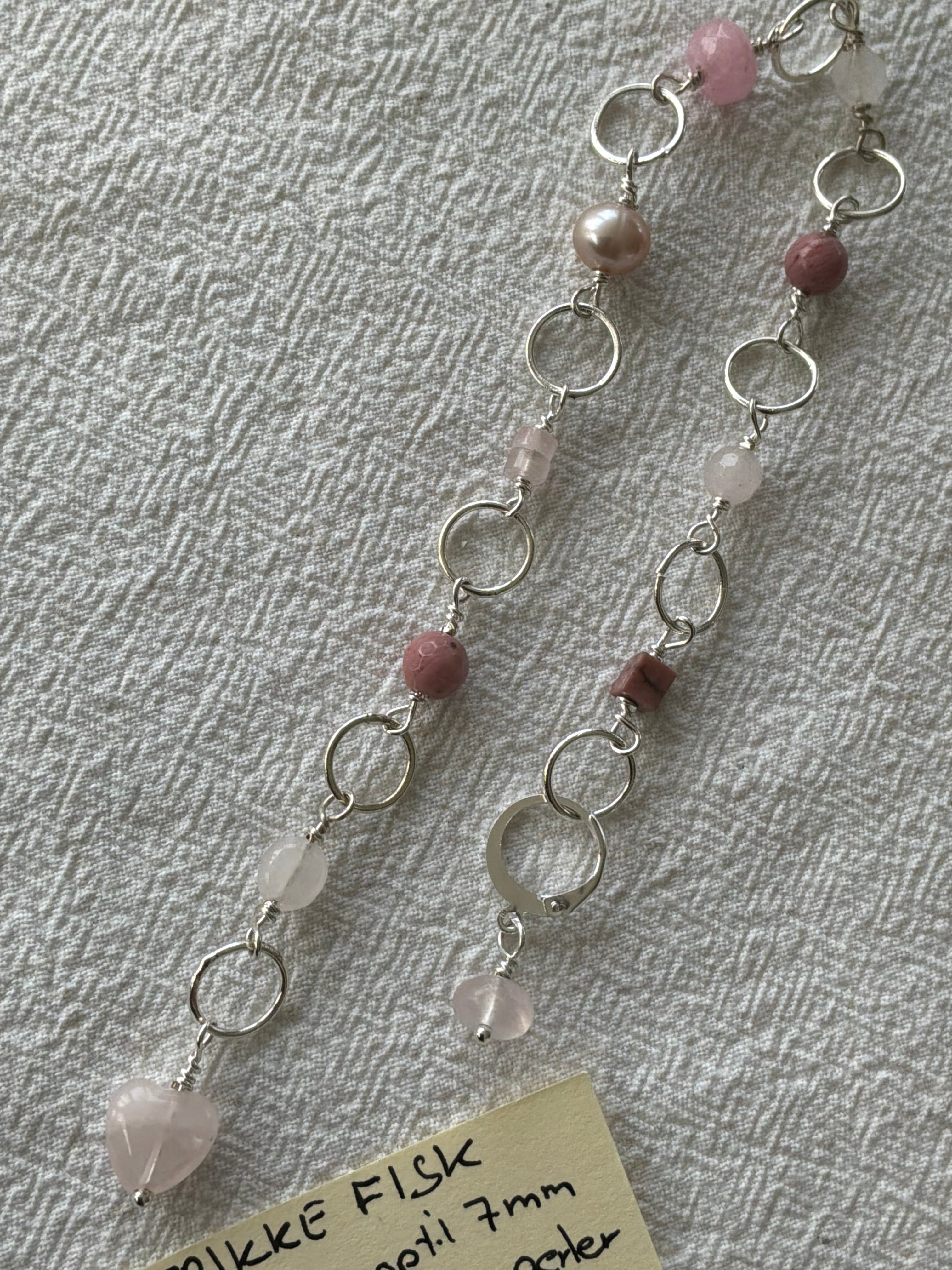 Strikkefisk forsølvet 10 ringe passer på op til 7 mm. Rosakvarts, Rhodocrosit og Perle