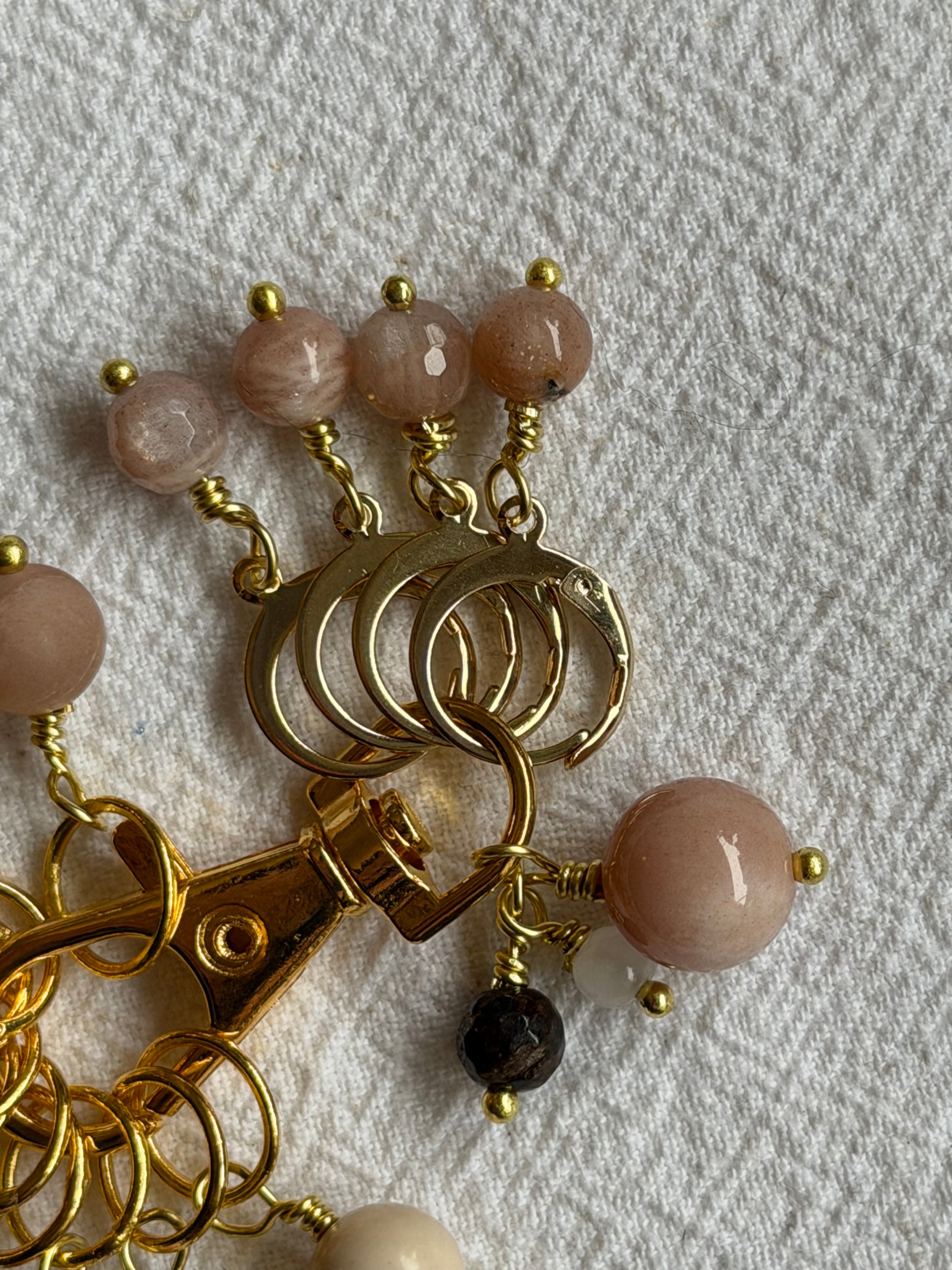 Maskemarkør sæt Solsten, Bronzit og Fossil, Forgyldt - Stor - 7mm og åbenlukkelige markører (Kopi) (Kopi)