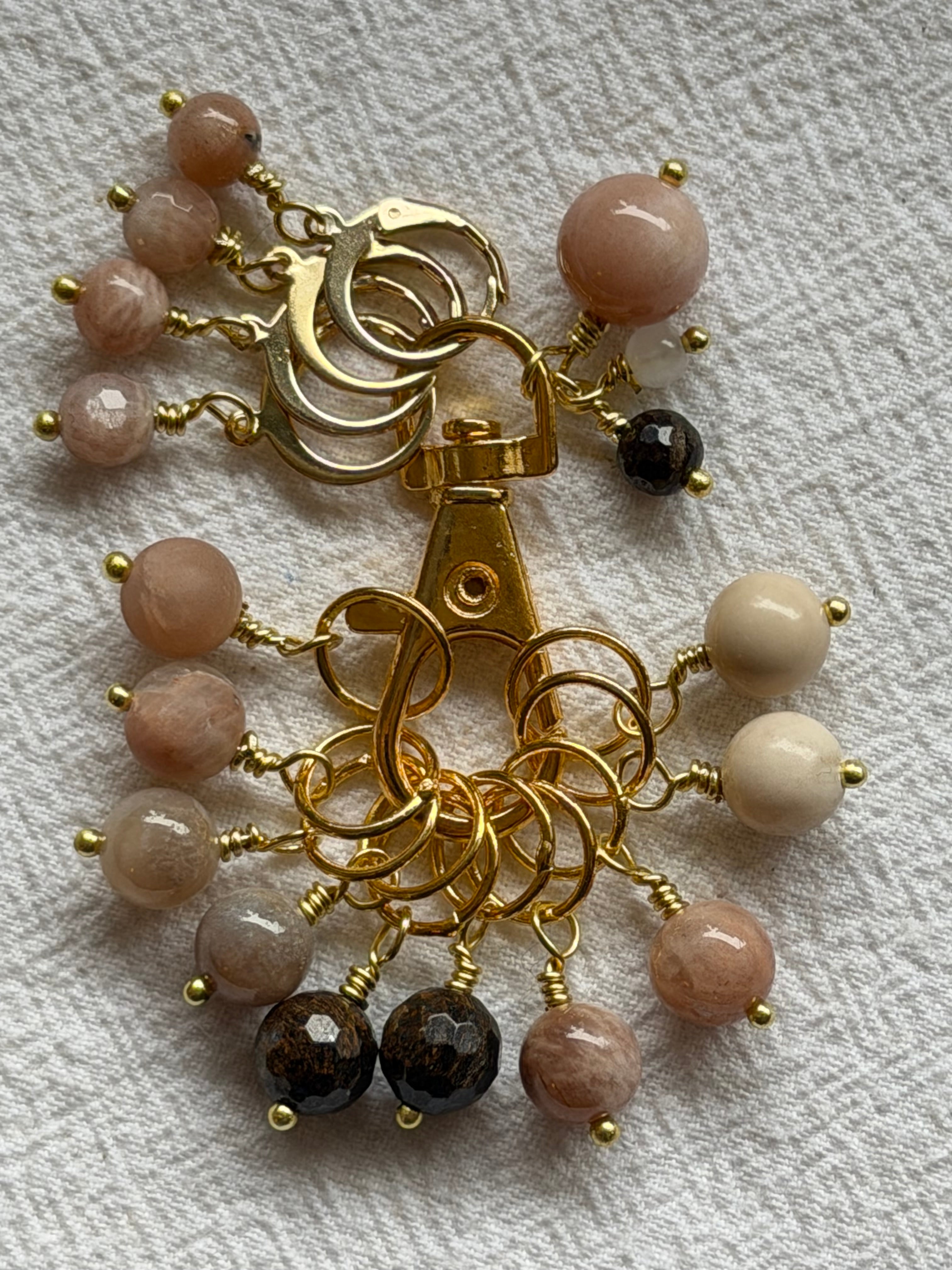 Maskemarkør sæt Solsten, Bronzit og Fossil, Forgyldt - Stor - 7mm og åbenlukkelige markører (Kopi) (Kopi)